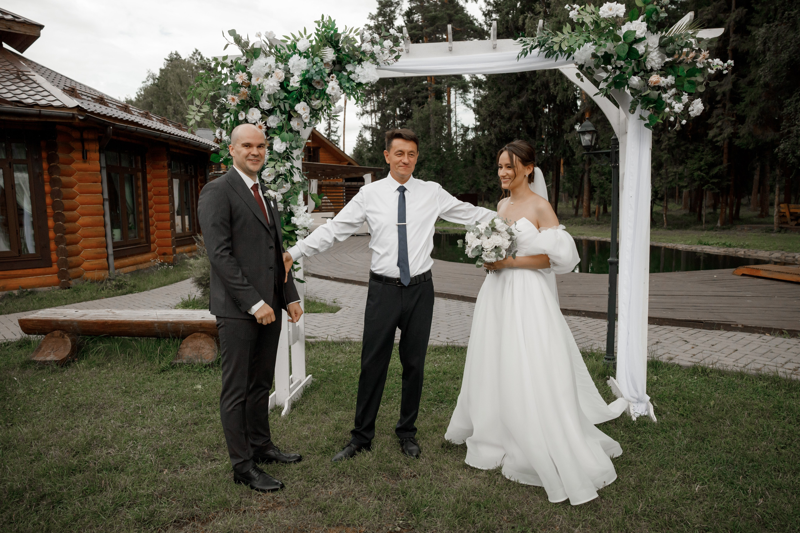 Полина и Дмитрий, загородный клуб «Барин», ЗАГС в г. Пушкино. Свадебный и репортажный фотограф (Москва, Королев и другие)
