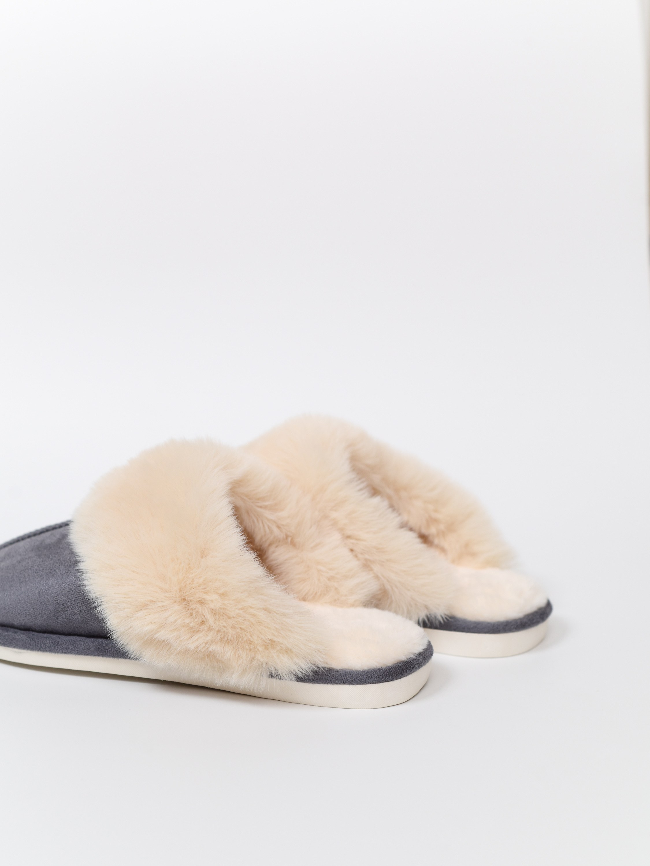 Обувь. Предметный фотограф, инфографика и видео в Санкт-Петербурге