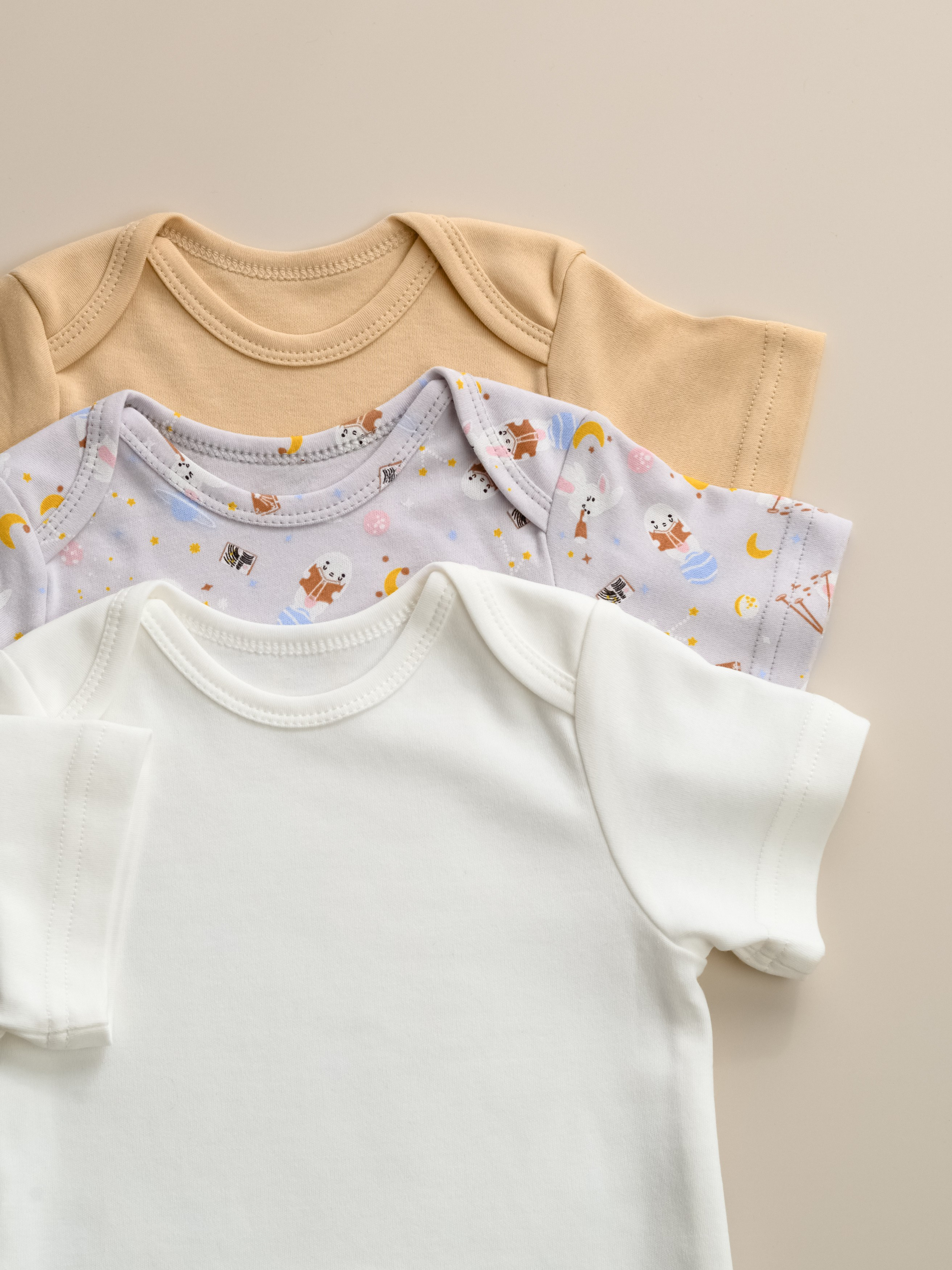 Одежда для детей. Предметный фотограф, инфографика и видео в Санкт-Петербурге