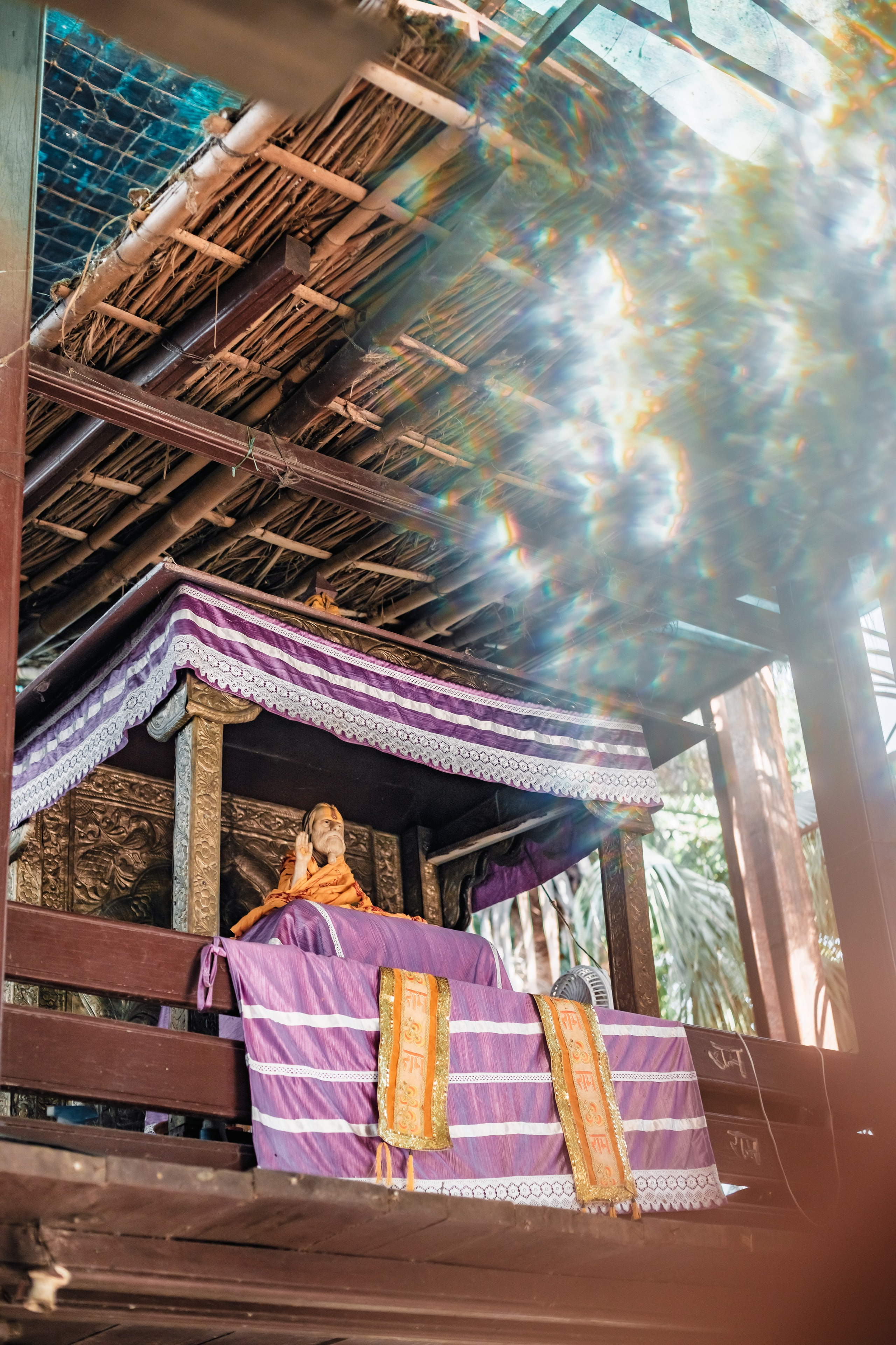 Devraha baba ji ashram life 2025. Mariam Bagdasaryan