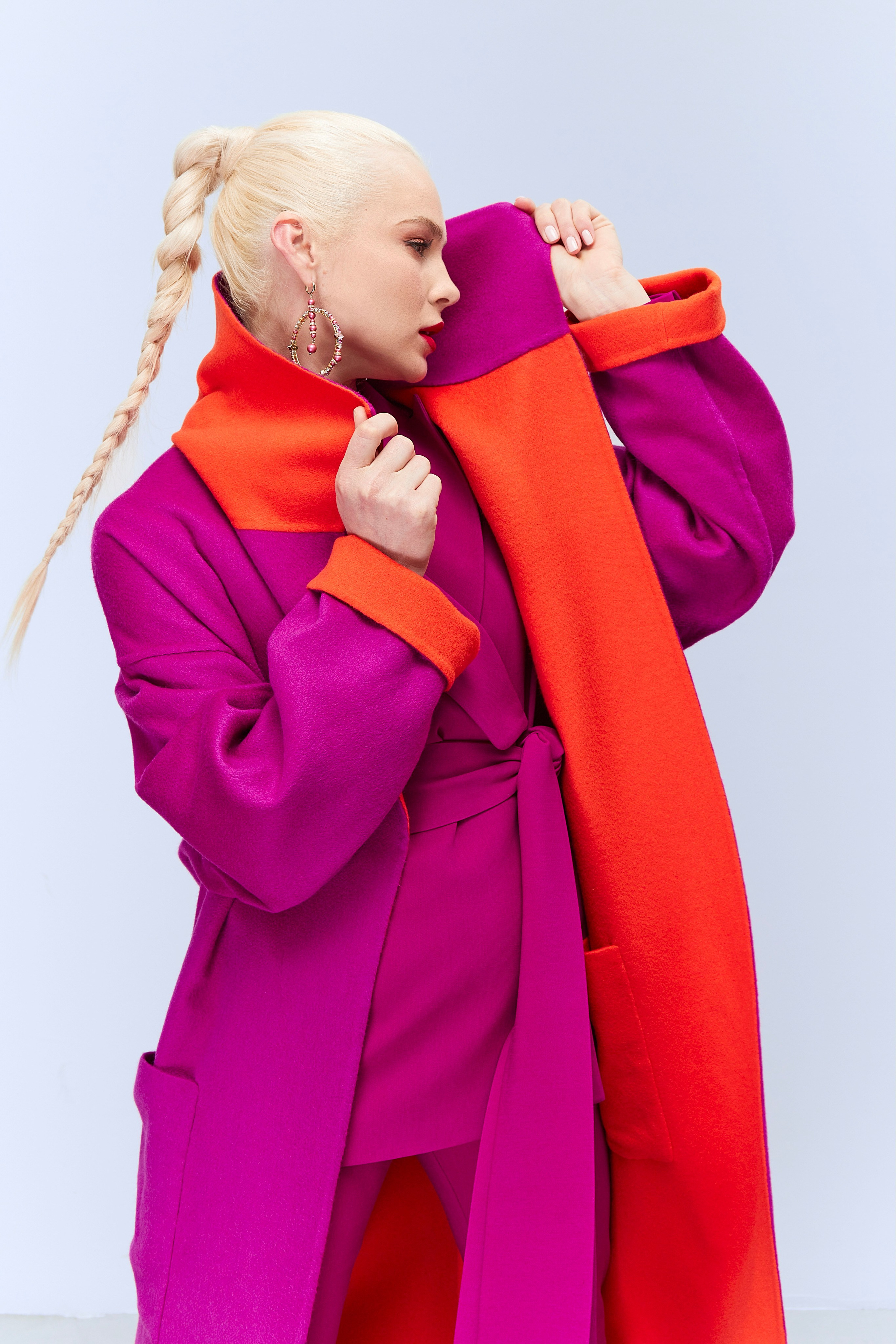 "Профессиональная каталожная фотосъемка товаров для e-commerce и интернет-магазинов""Высококачественная каталожная съемка одежды и аксессуаров с белым фоном""Рекламная каталожная фотосъемка для маркетинга продуктов и брендов""Студийная каталожная съемка с детальной проработкой текстур и материалов""Коммерческая каталожная фотосъемка для каталогов и онлайн-платформ""Фотография каталожной съемки с акцентом на дизайн и презентацию товаров""Предметная каталожная съемка для увеличения продаж в e-commerce""Профессиональная каталожная фотосъемка с использованием студийного освещения""Рекламные фото каталожной съемки для сайтов и социальных сетей""Высокоточная каталожная съемка товаров для презентаций и брошюр""Каталожная фотосъемка высокого разрешения для онлайн-магазинов""Коммерческая каталожная съемка с фокусом на качество и детализацию""Студийная каталожная фотосъемка для брендов и ритейла""Фотографии каталожной съемки для маркетинговых кампаний""Профессиональная каталожная съемка для каталогов и увеличения конверсии" "Профессиональная съемка на модели для модных брендов и рекламы""Высококачественная фотосъемка на модели с креативным освещением и позами""Рекламная съемка на модели для каталогов одежды и аксессуаров""Студийная съемка на модели с акцентом на стиль и индивидуальность""Коммерческая фотосъемка на модели для fashion-индустрии""Фотография съемки на модели с профессиональным ретуши для журналов""Модная съемка на модели для продвижения бренда и коллекций""Профессиональная съемка на модели с использованием естественного света""Рекламные фото съемки на модели для социальных сетей и веб-сайтов""Высокоточная фотосъемка на модели для портфолио и презентаций""Съемка на модели высокого разрешения для модных кампаний""Коммерческая съемка на модели с фокусом на тренды и дизайн""Студийная фотосъемка на модели для e-commerce и маркетинга""Фотографии съемки на модели для брендов и увеличения продаж""Профессиональная модная съемка на модели для каталогов и рекламы"