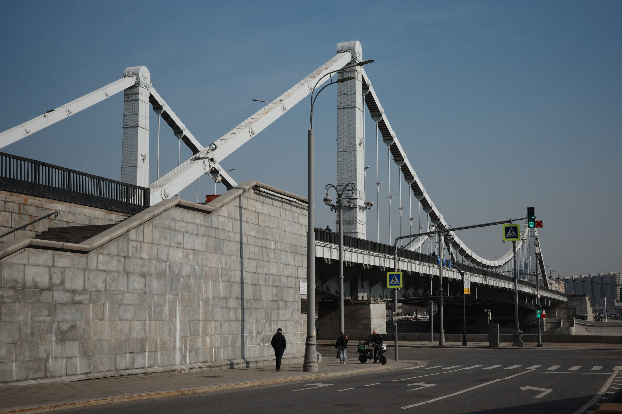 #45: Фрунзенская набережная / март 2026. Проект «Фотокладовка»: блог уличной фотографии в формате street photo