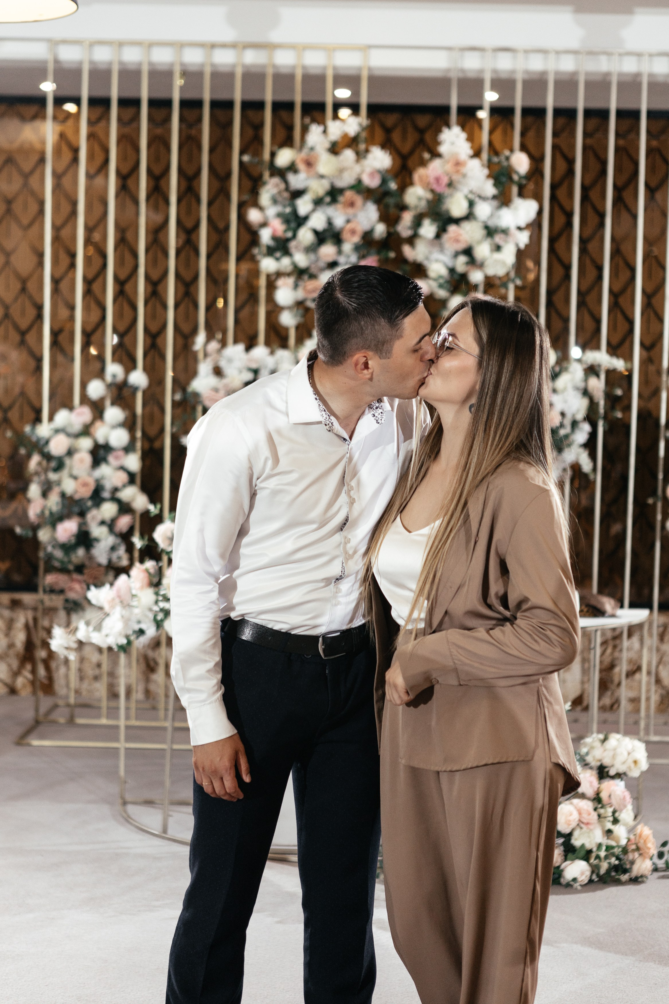 Свадебный фотограф Уфа — Руслан ГабдлисламовЖивые эмоции, красивые кадры, воспоминания на всю жизнь.Работаю по всей Республике Башкортоста. Свадебный фотограф Уфа Руслан Габдлисламов