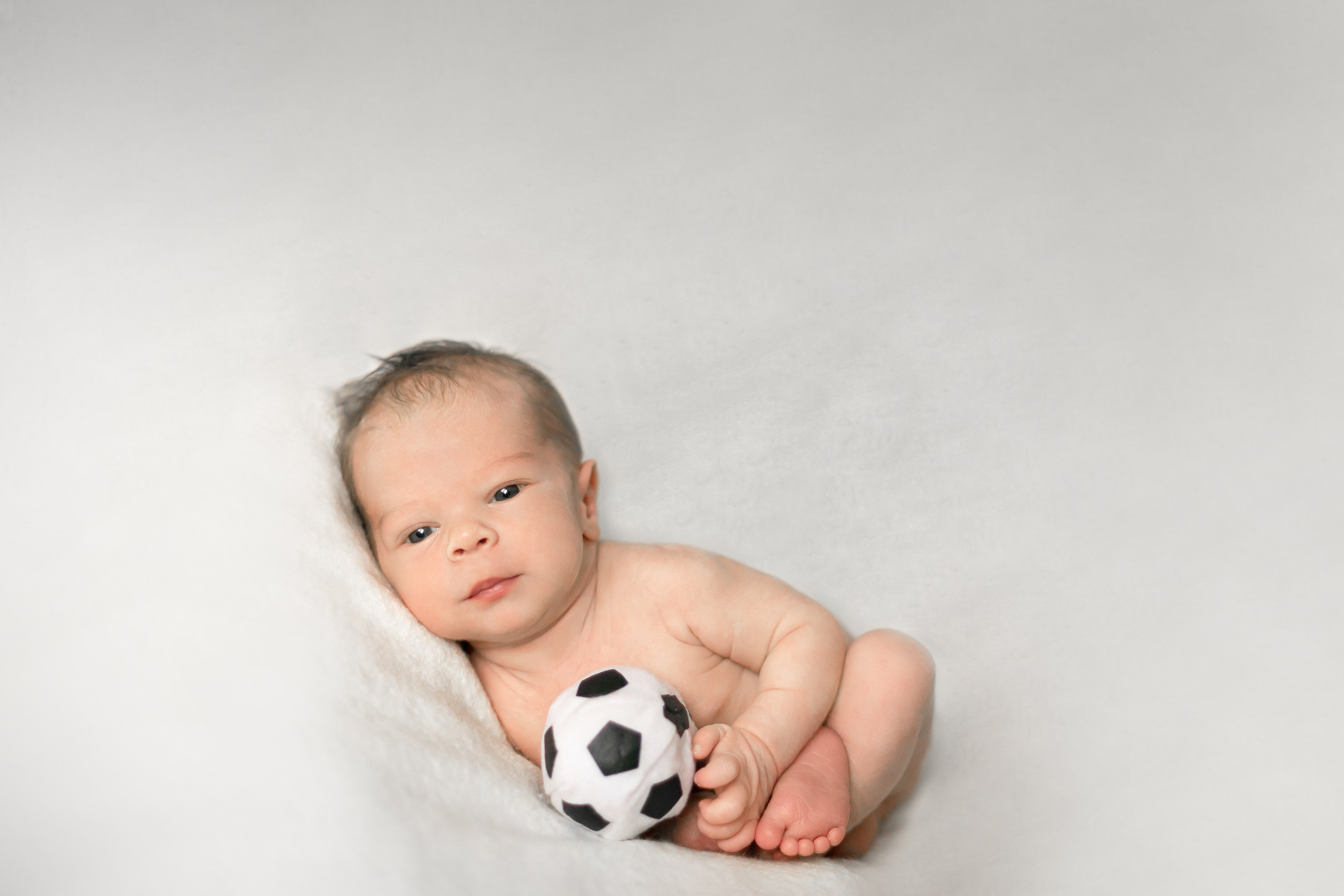 PH @blossombabyru. Retoucher Aleksmokh