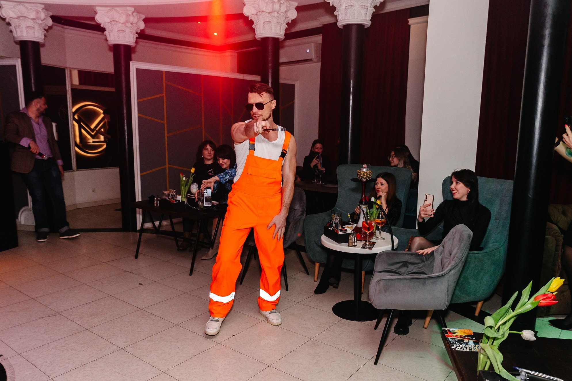 8 марта в лаунж-баре Major 2024. Свадебный, семейный и детский фотограф в Калининграде Елена Кравцова