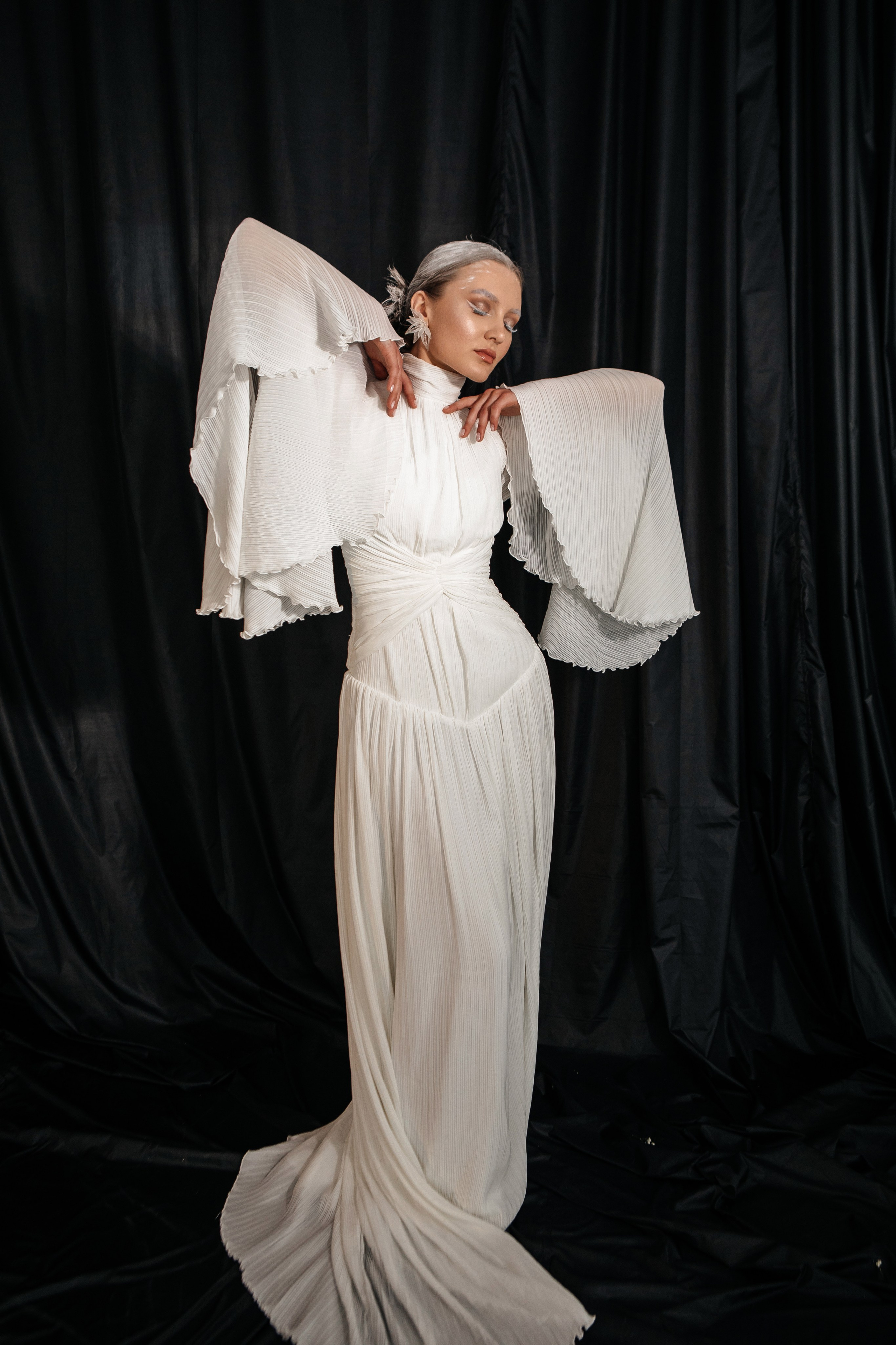 Для бренда украшений Оксана Туз. Свадебный и семейный фотограф Ибрагимова Мария из Екатеринбурга