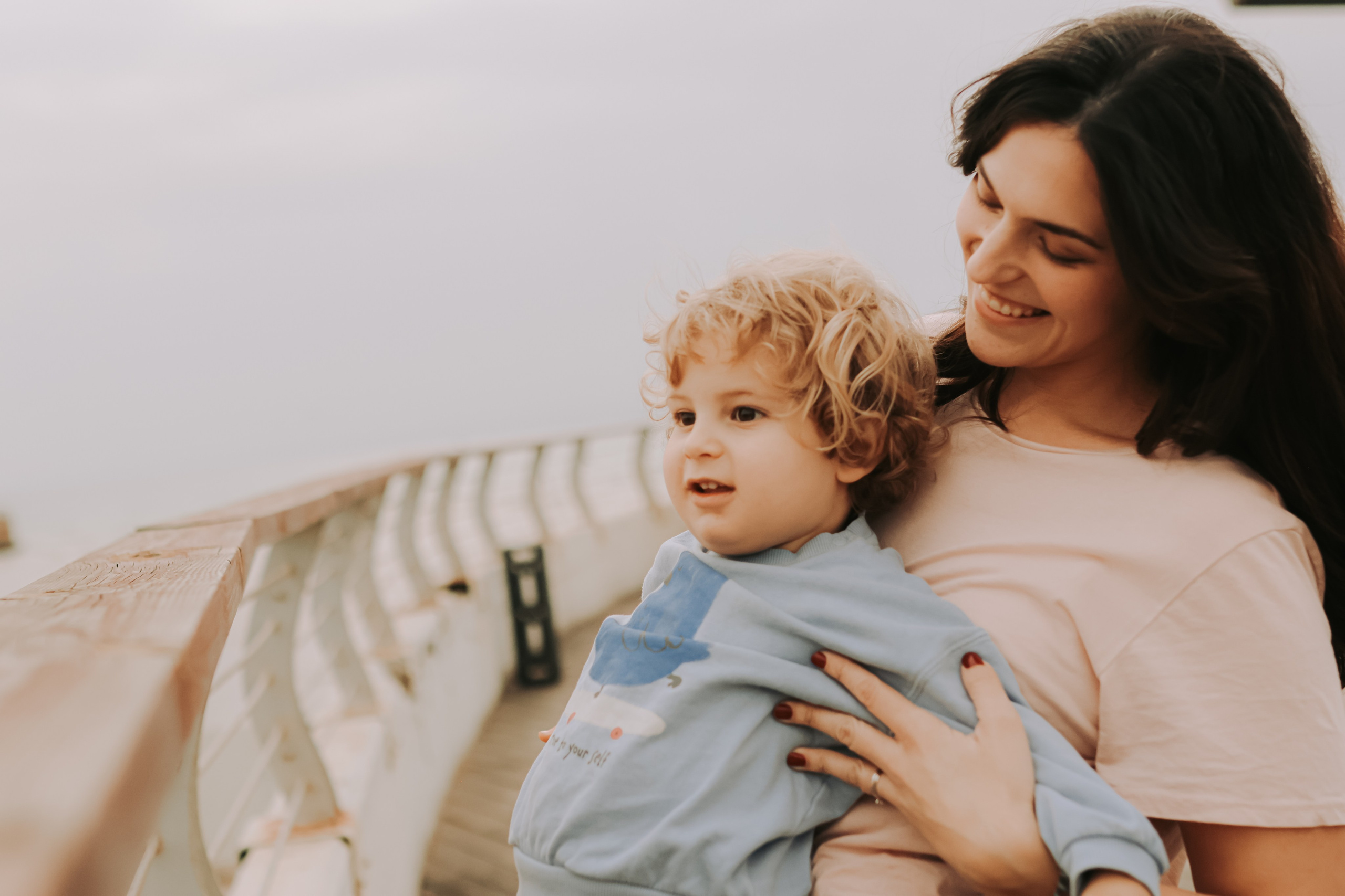 Eithan's family, Tel Aviv | February 2026. Photographer in Israel Alice Milchin