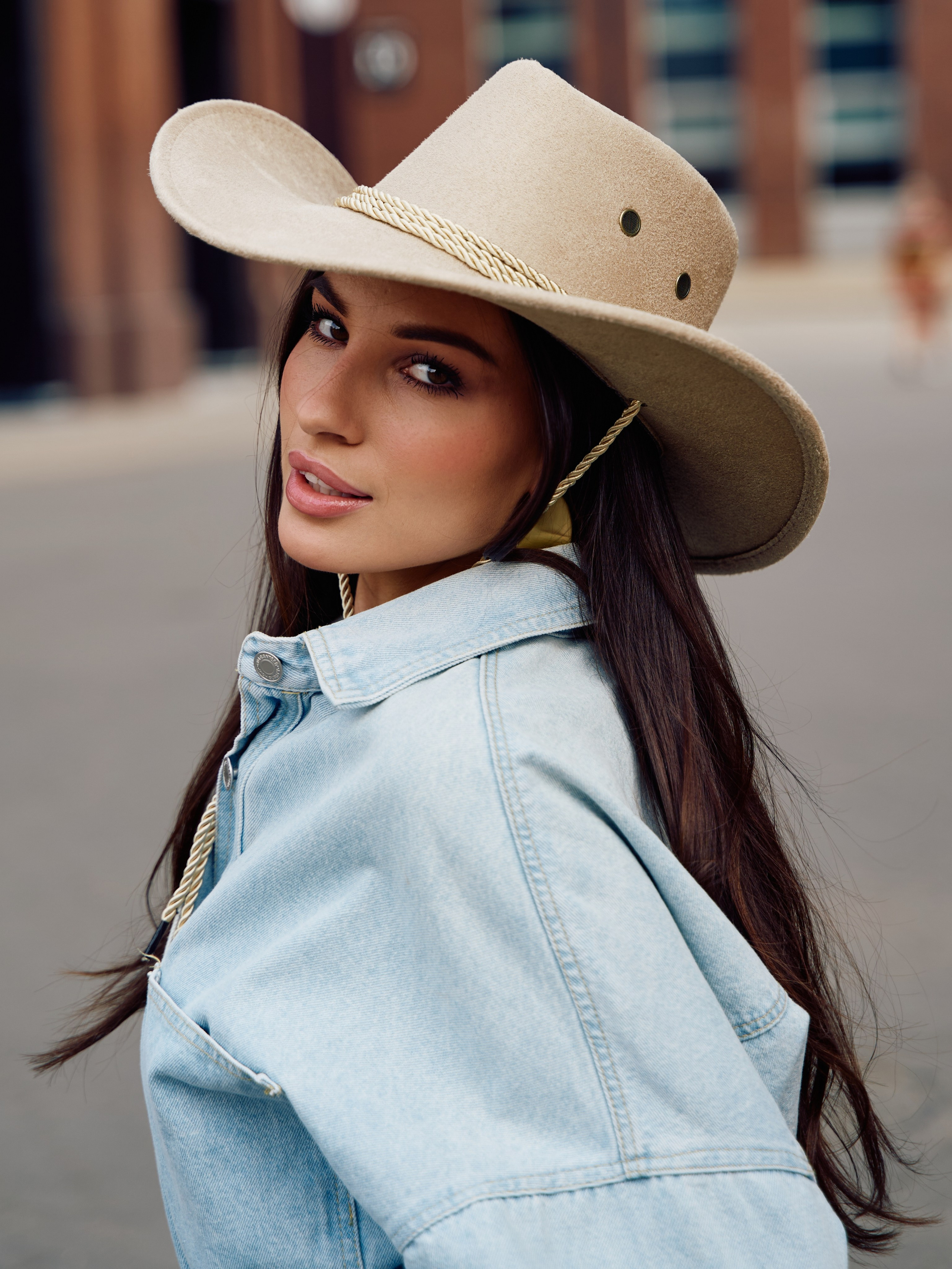 Шляпа. Фотограф для маркетплейсов в Москве