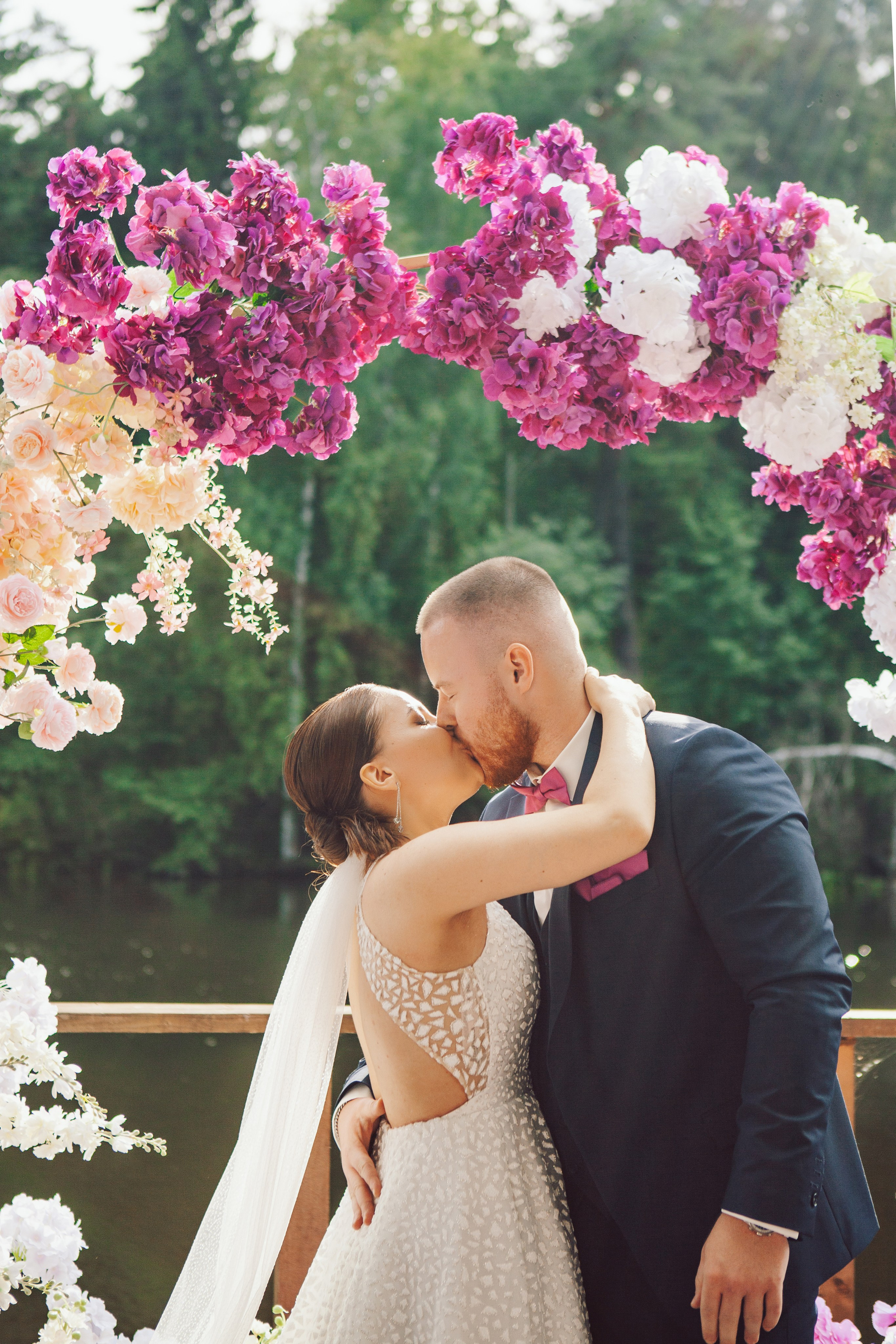 Свадебная фотосессия в отеле hartwell hotel и на патриарших прудах. Фотограф Ольга Ефремова