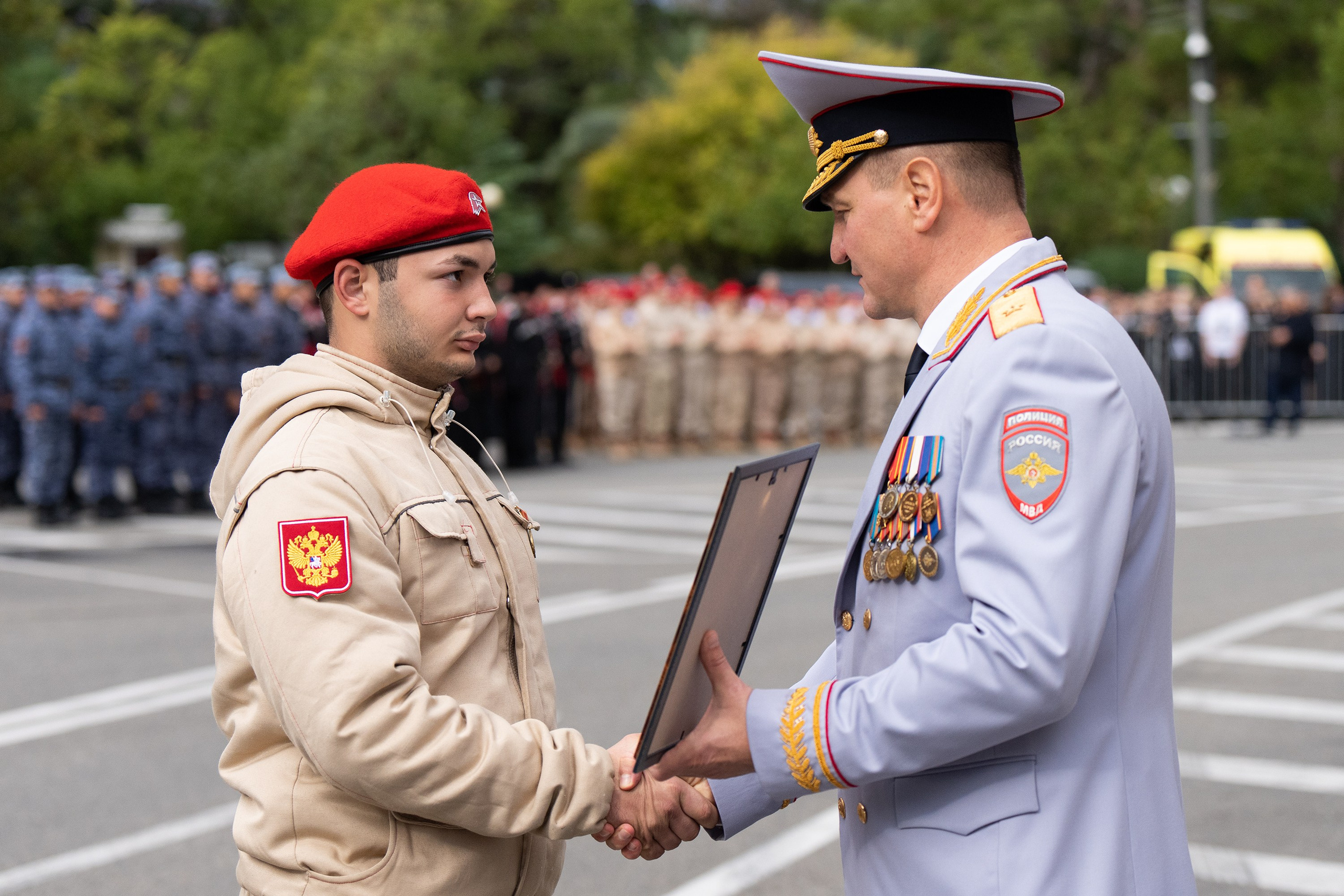 Репортажный фотограф в Сочи — профессиональная съёмка событий и мероприятий. Профессиональная фотосъемка в Сочи: репортаж, предметная, ювелирная фотосъемка, недвижимость, фуд-фотография. Фотограф Александр Афанасьев
