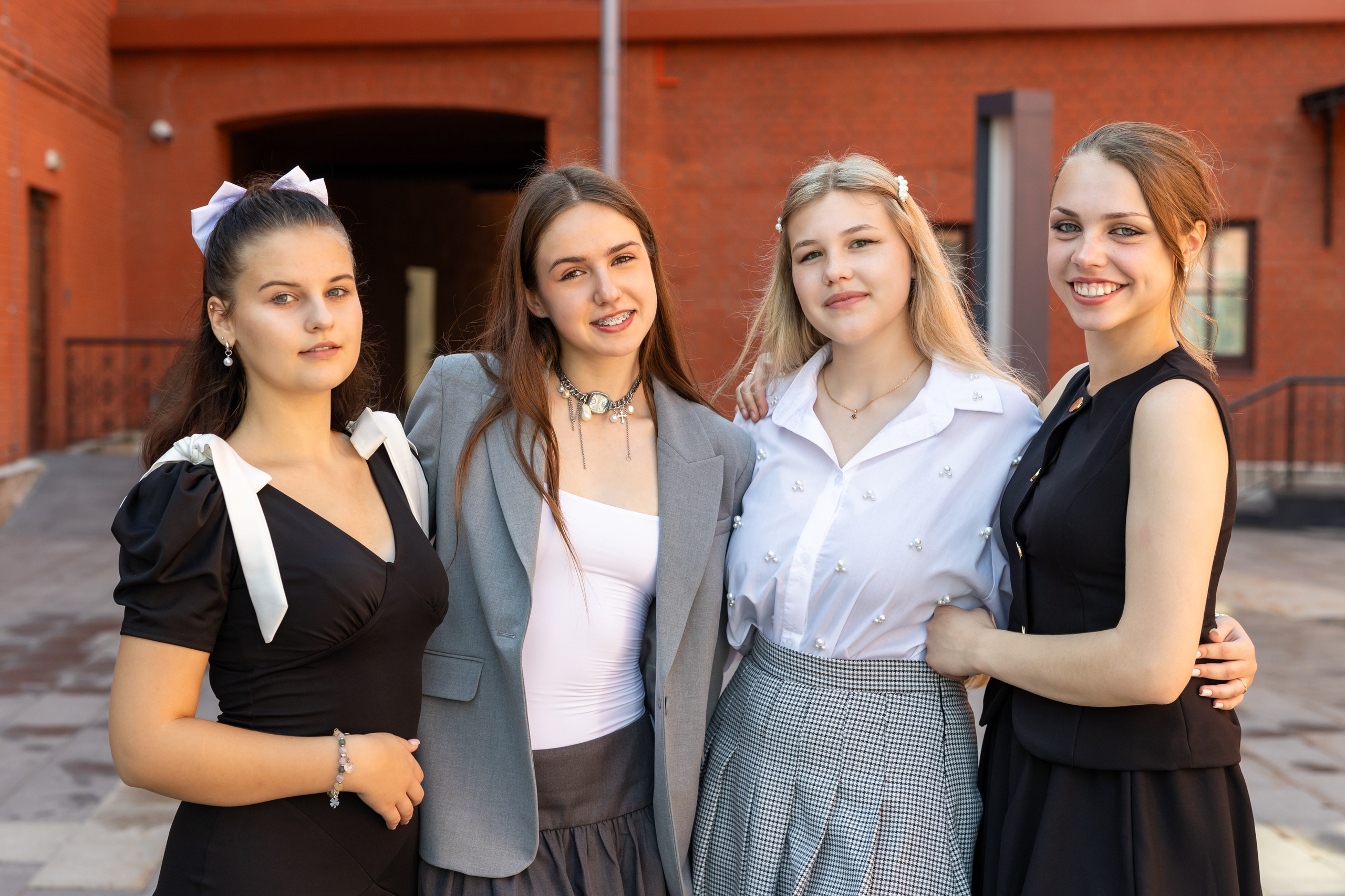 Школьная прогулка. Свадебная фотосъёмка в Москве, Туле