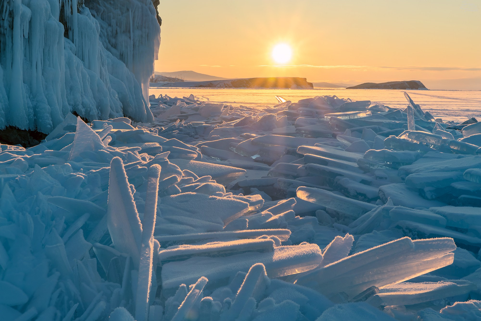 Малое море, окрестности Ольхона. 106-0187-92