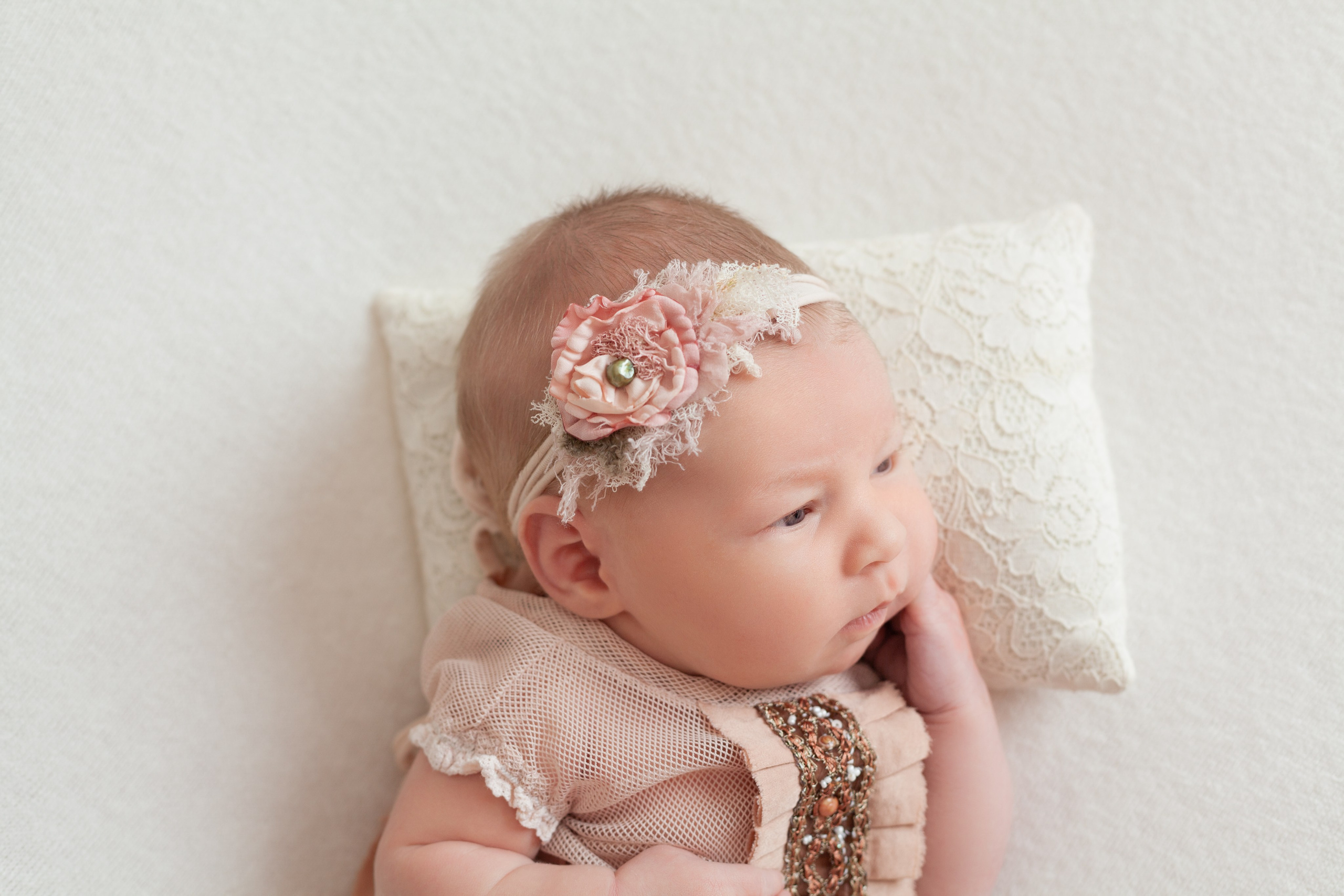 PH @newborn_flower. Retoucher Aleksmokh