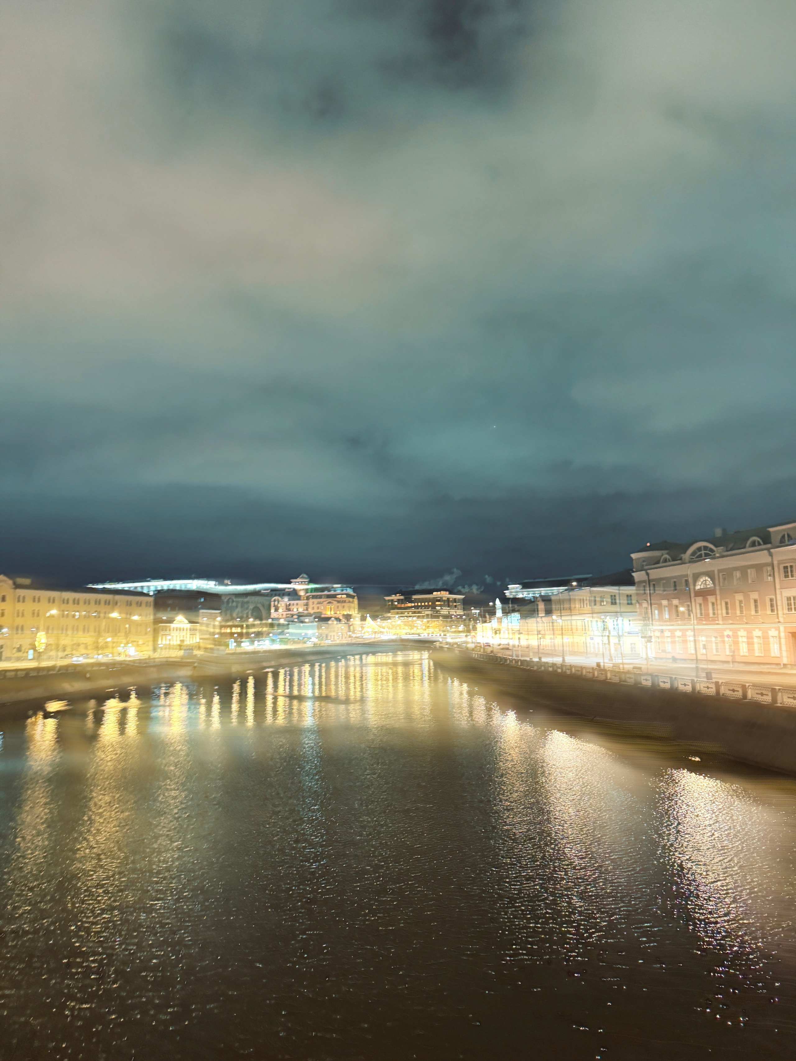 Ночная Москва. Александра Мельниченко/ Бегающий фотограф
