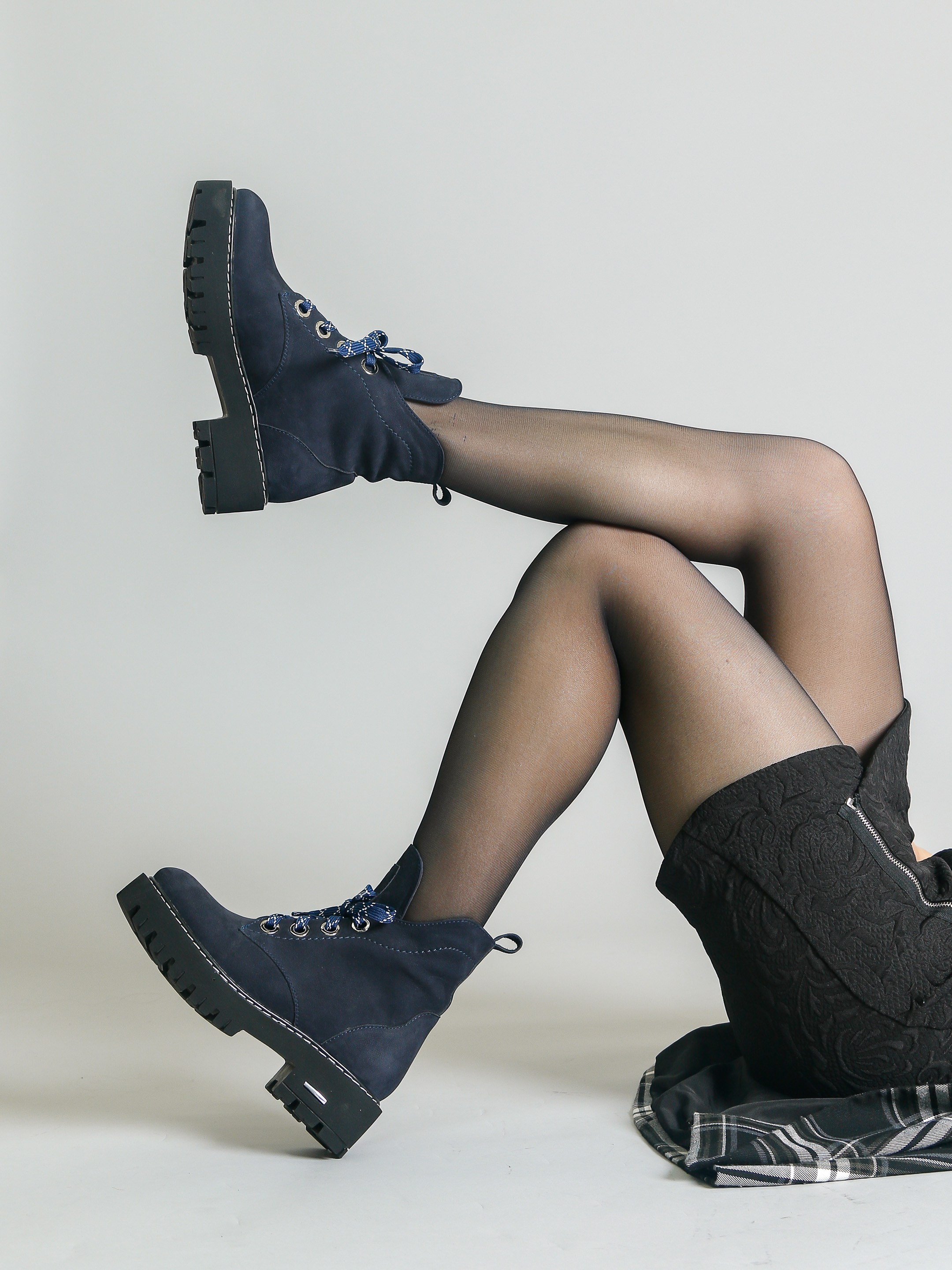 WB Обувь Suil. Свадебный Фотограф в Москве Гор Магтагян