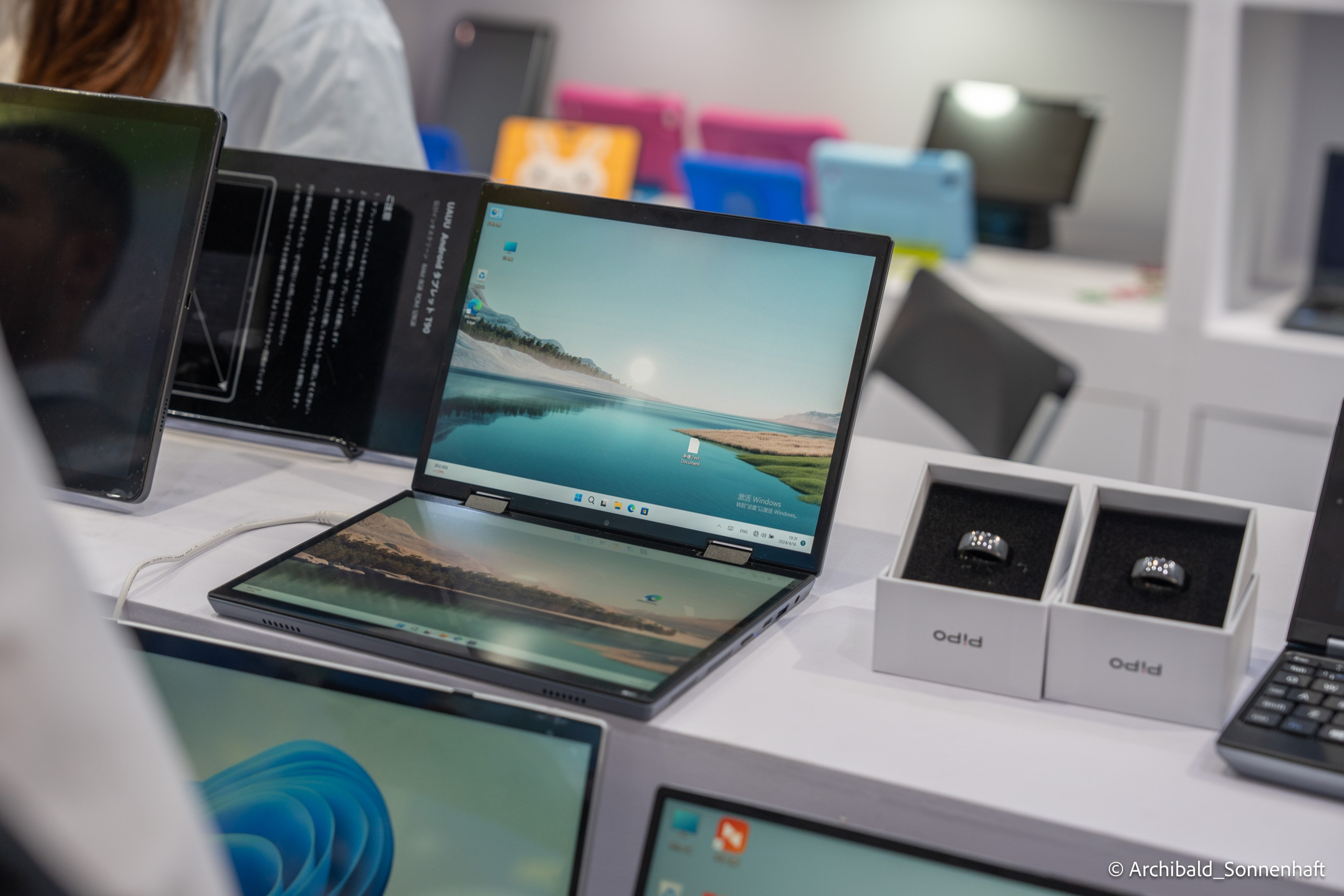 Short trip to Canton fair. Photographer in Guangzhou, China. Archibald Sonnenhaft