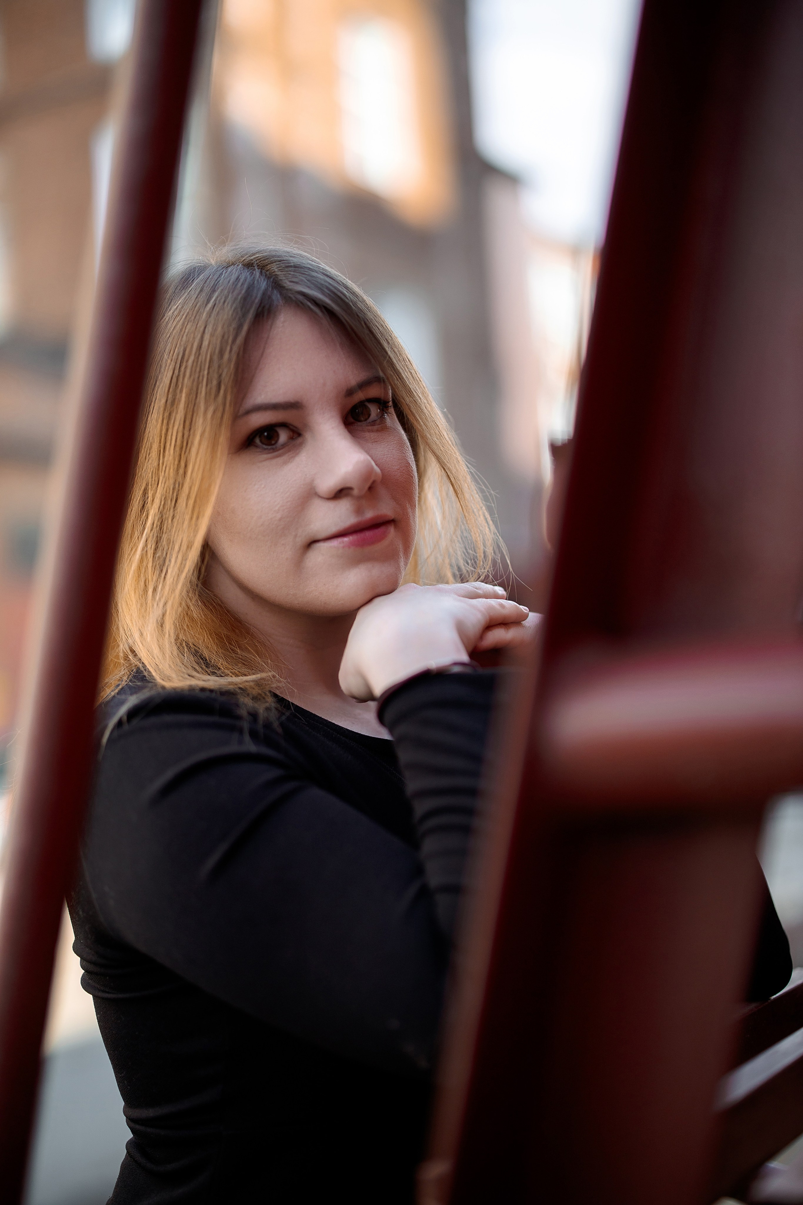 Настя на территории завода «Зингер». Александр Антонов. Профессиональный свадебный, репортажный фотограф в Москве, Подольске. Фото+Видео на любой праздник