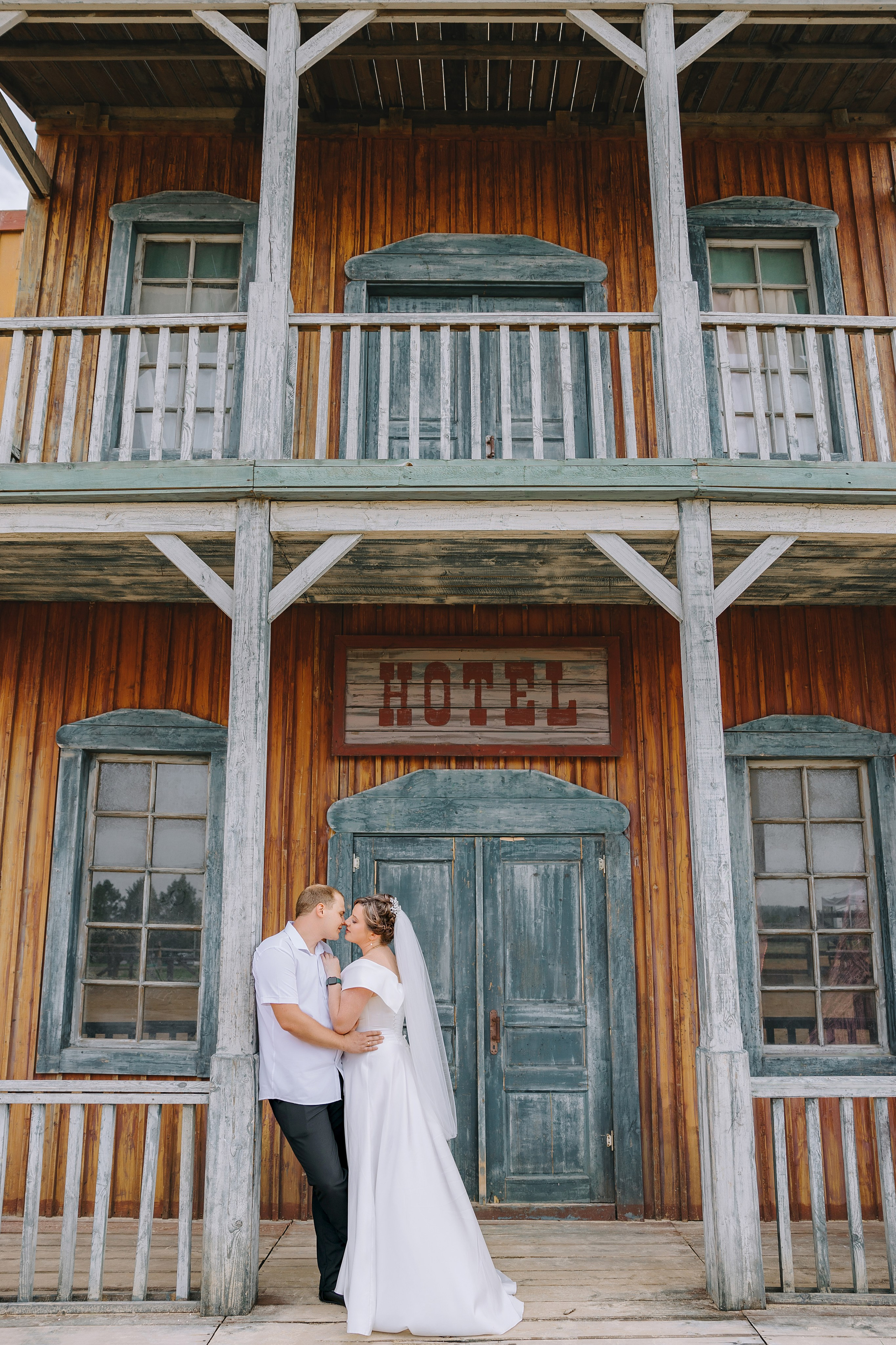1. Александр Антонов. Профессиональный свадебный, репортажный фотограф в Москве, Подольске. Фото+Видео на любой праздник