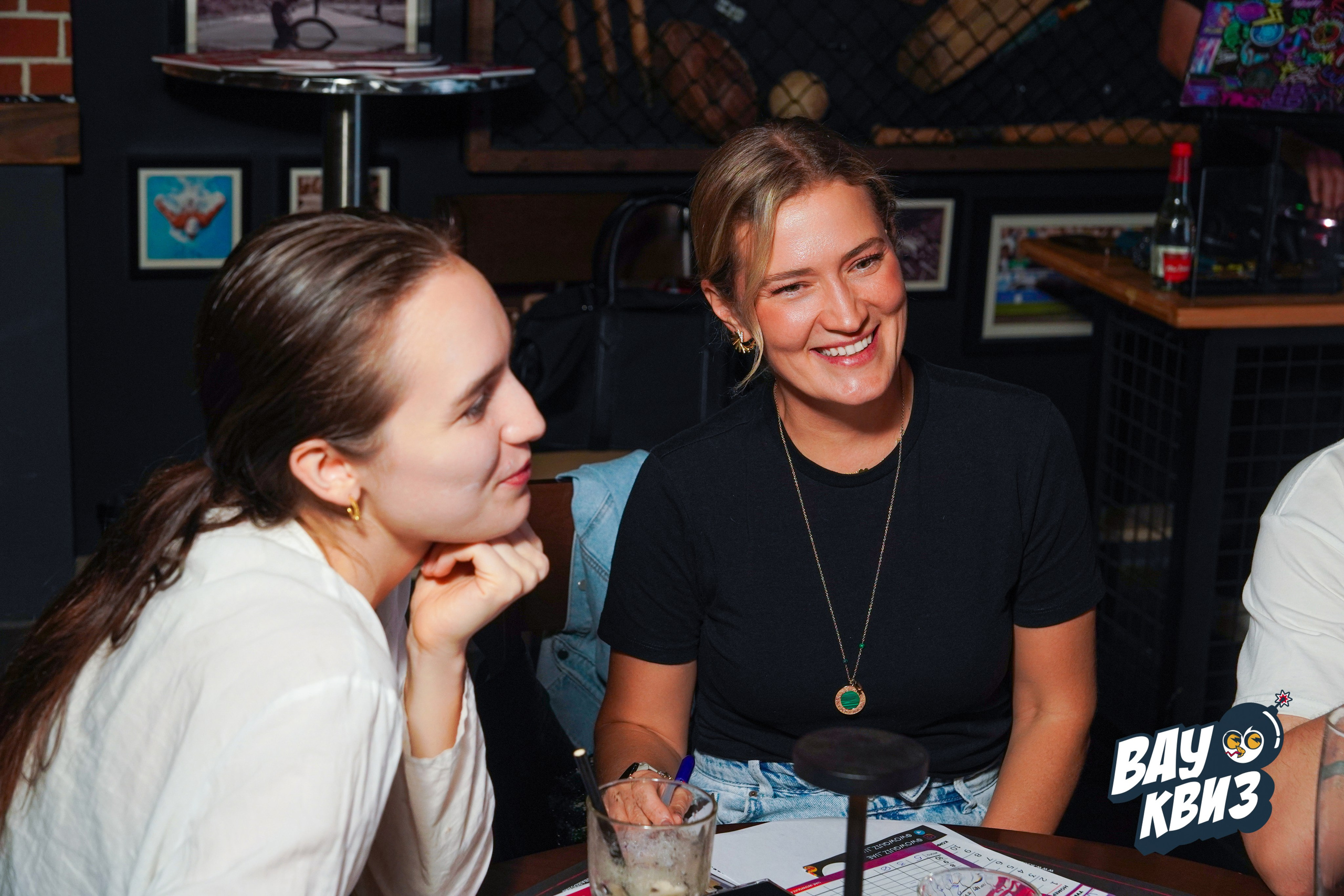 WOW QUIZ DUBAI. Фото | Видео Контент Мишель Ватаманюк