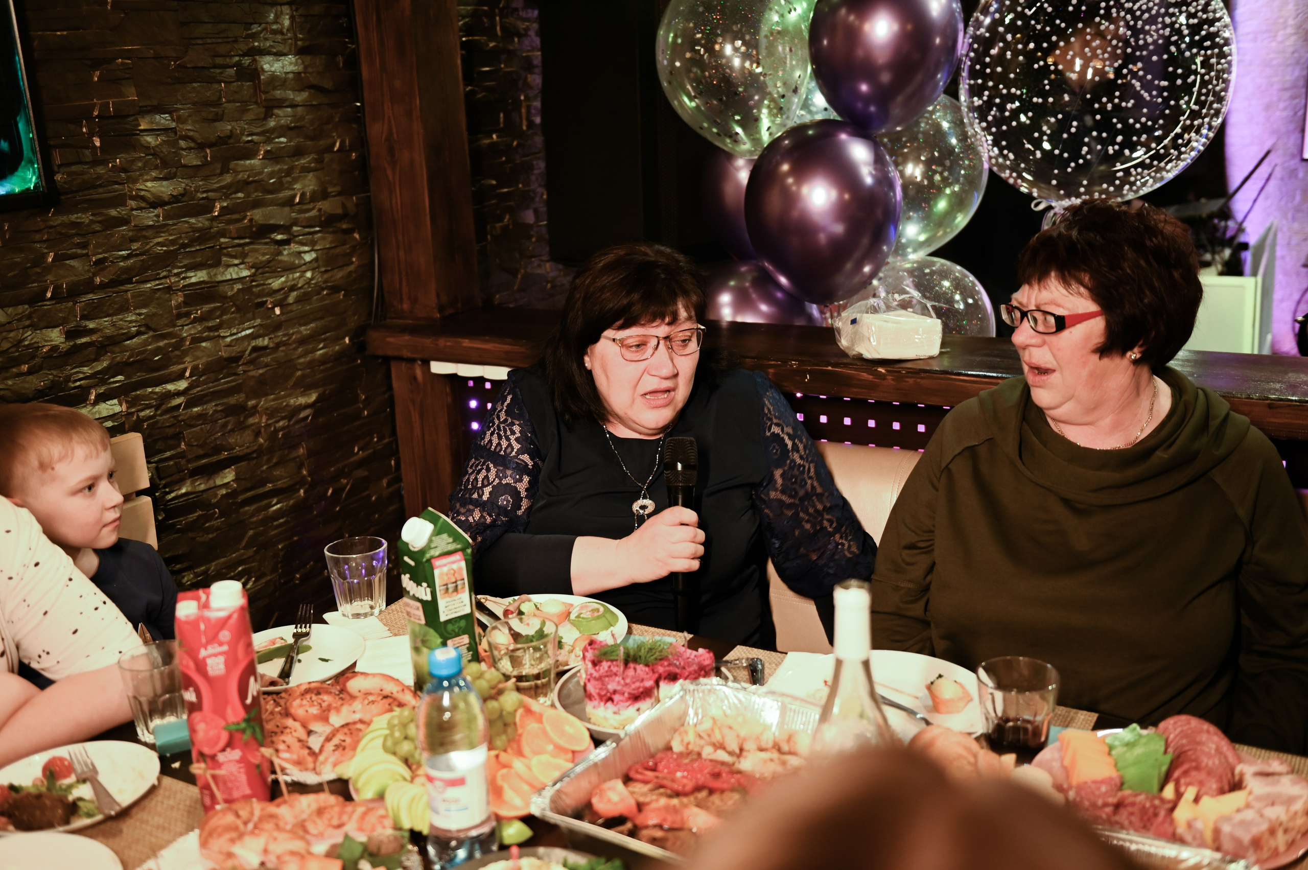 День рождения. Свадебный, семейный, детский, контент фотограф в Омске Максим Ильин