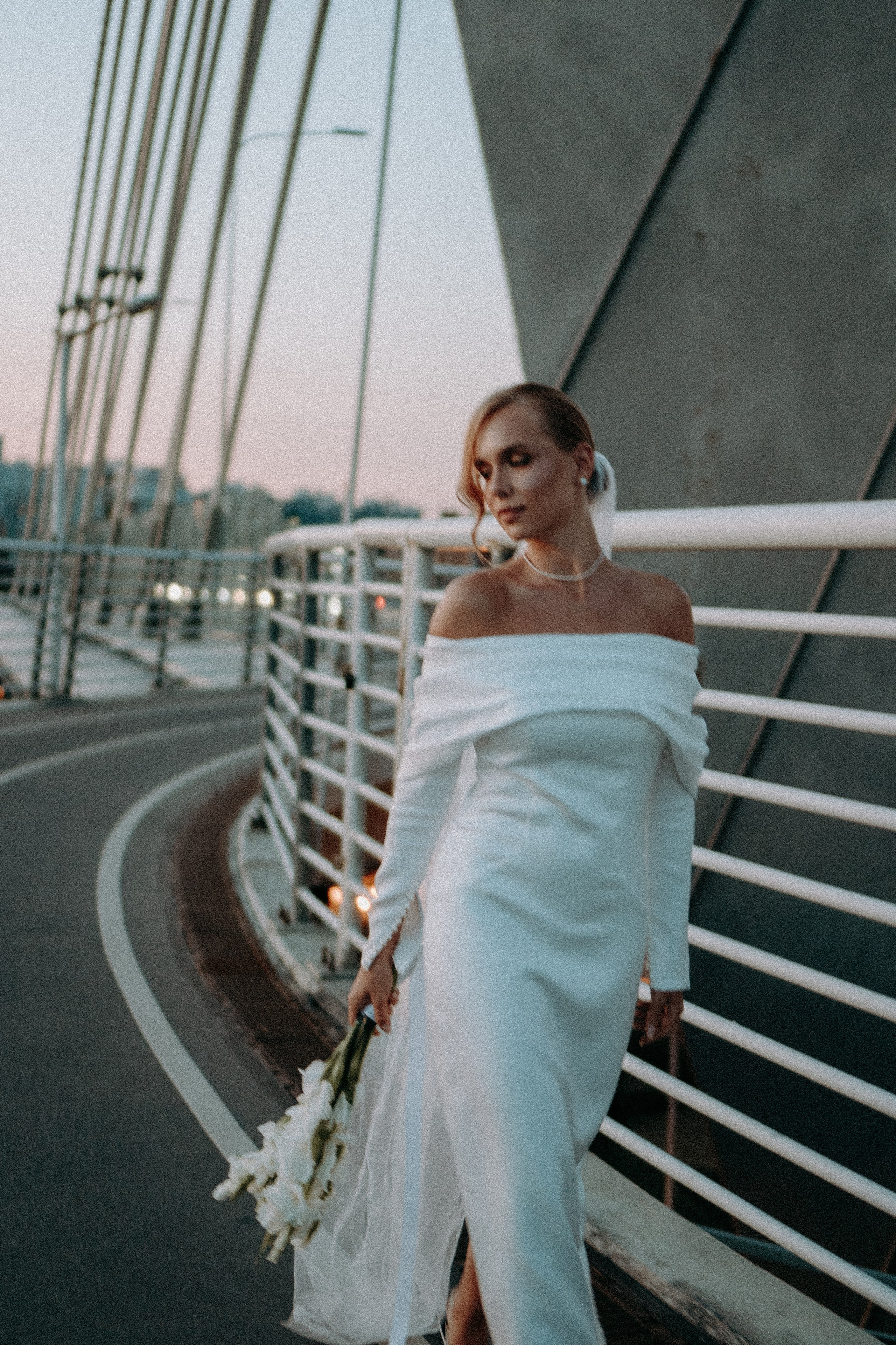 СВАДЕБНАЯ СЬЕМКА ВОЗЛЕ МСОТА БЕТАНКУРА НА КАБРИОЛЕТЕ. Профессиональный фотограф, Санкт-Петербург — Виктория Богомолова