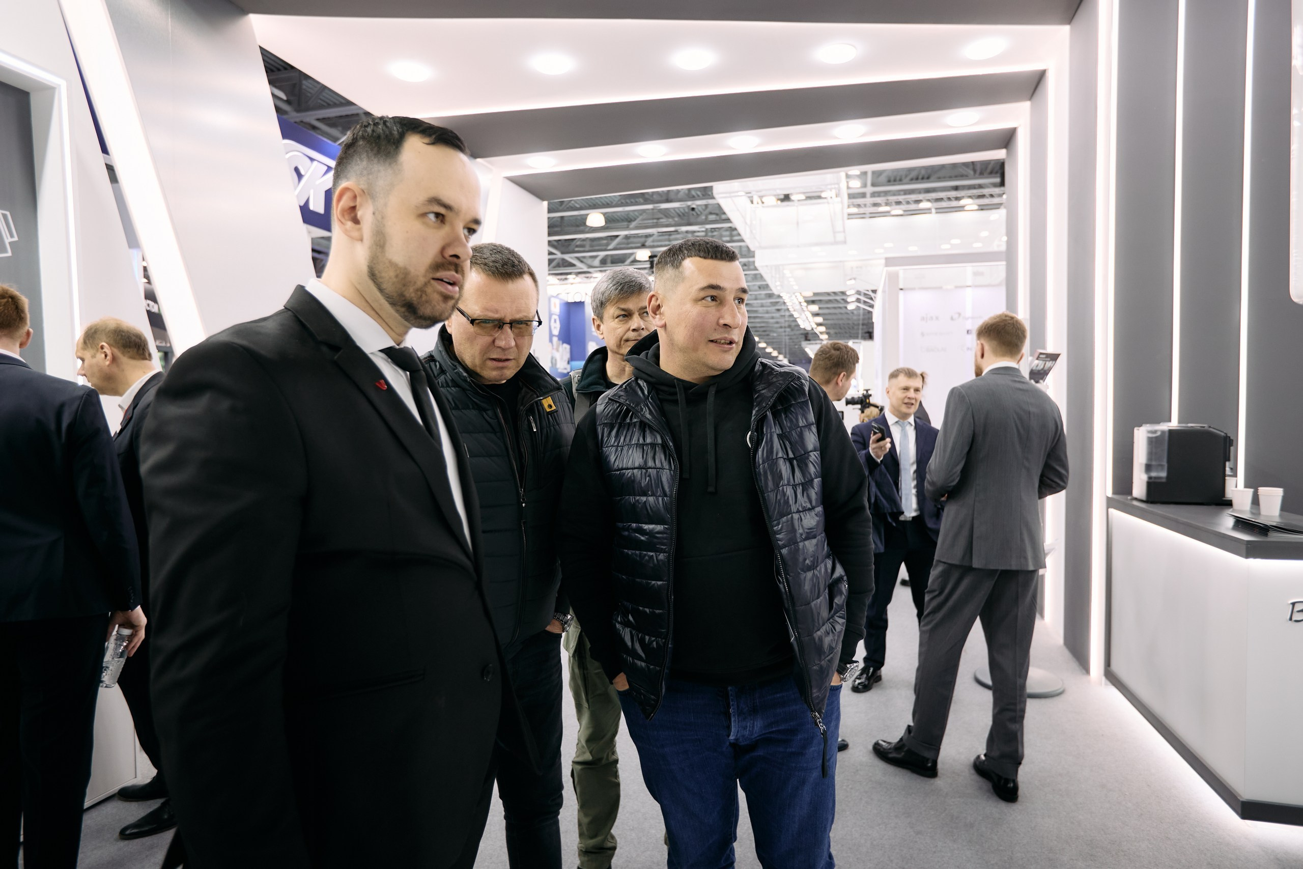 Дентал Салон 2026: Vatech. Свадебный и репортажный фотограф Дмитрий Кононенко