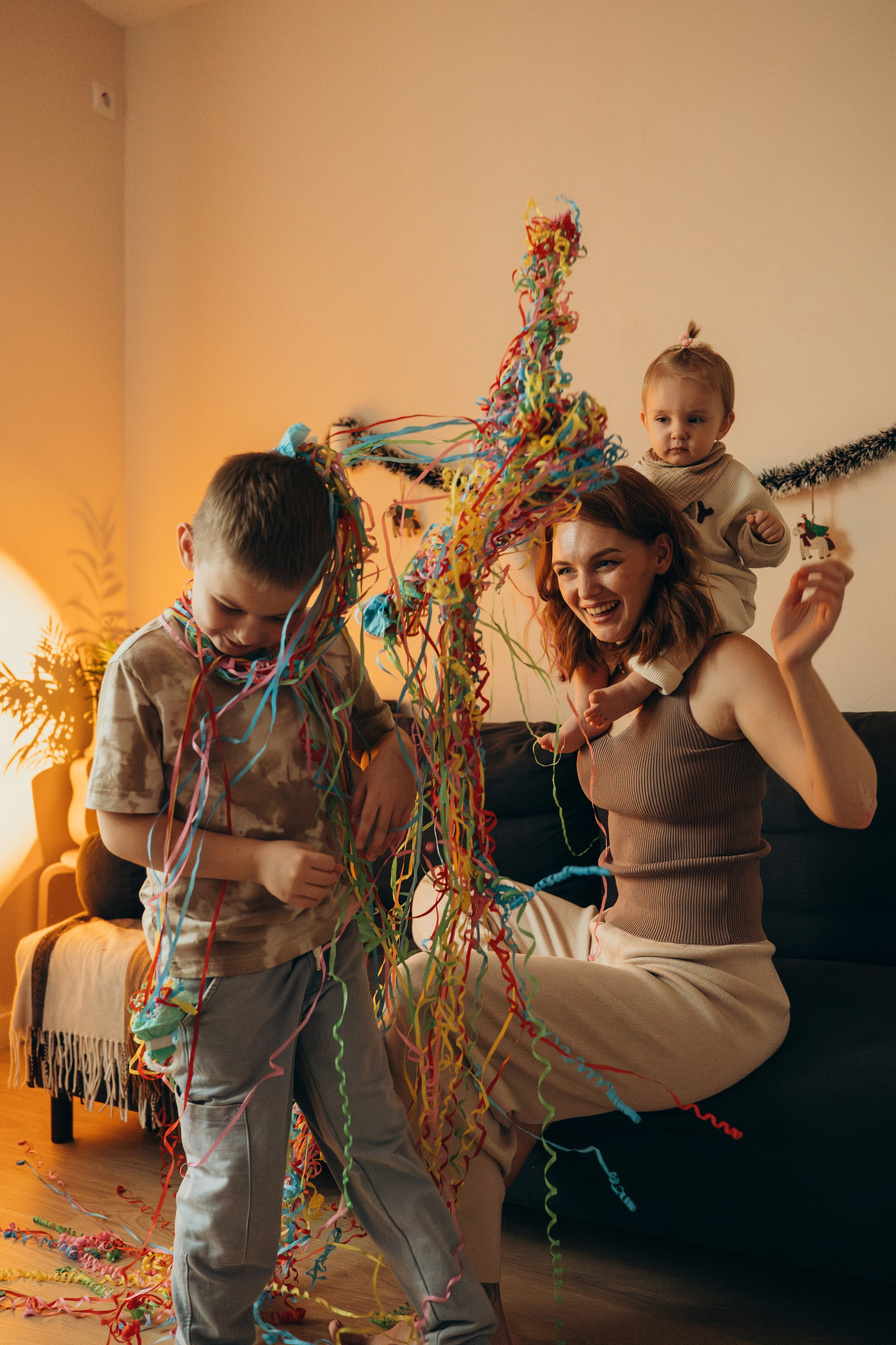 Анастасия, Ярослав и Асия