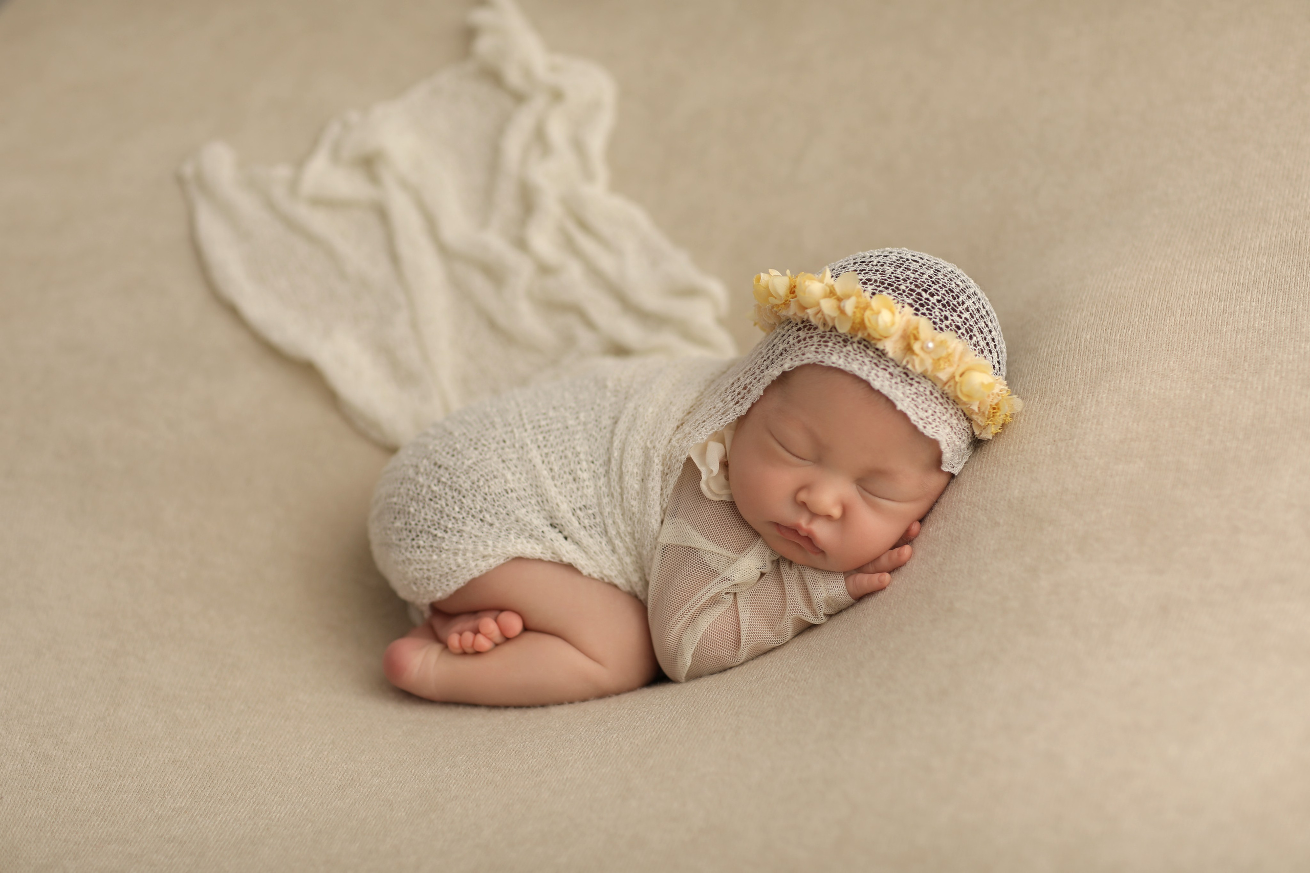 PH @anna_molodykh_newborn.almaty. Retoucher Aleksmokh