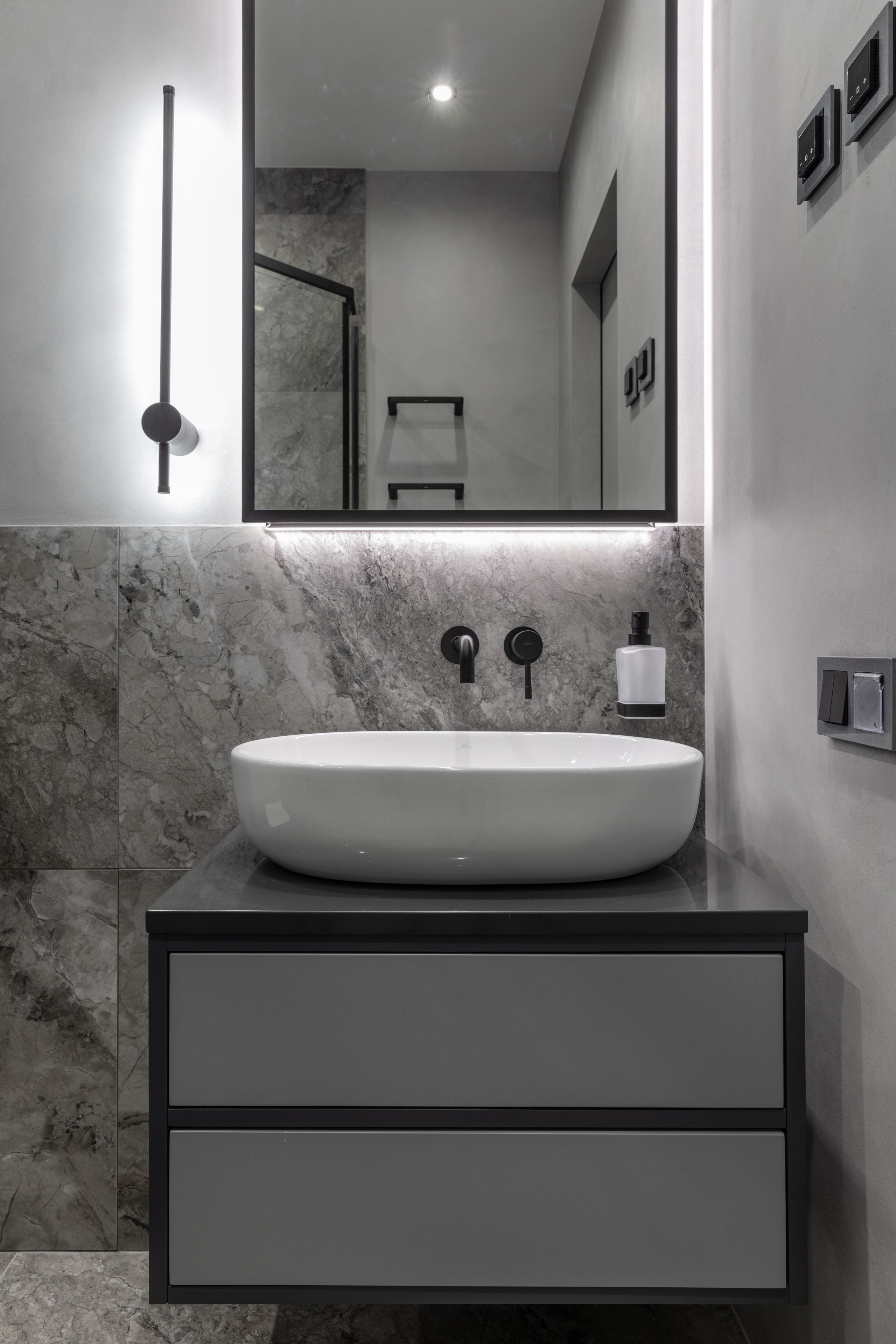 Дизайн проект Ксении Костарной @kostar_archidesign Публикация в журнале «HIHOME». Интерьерный фотограф в Сочи Владислав Нагин