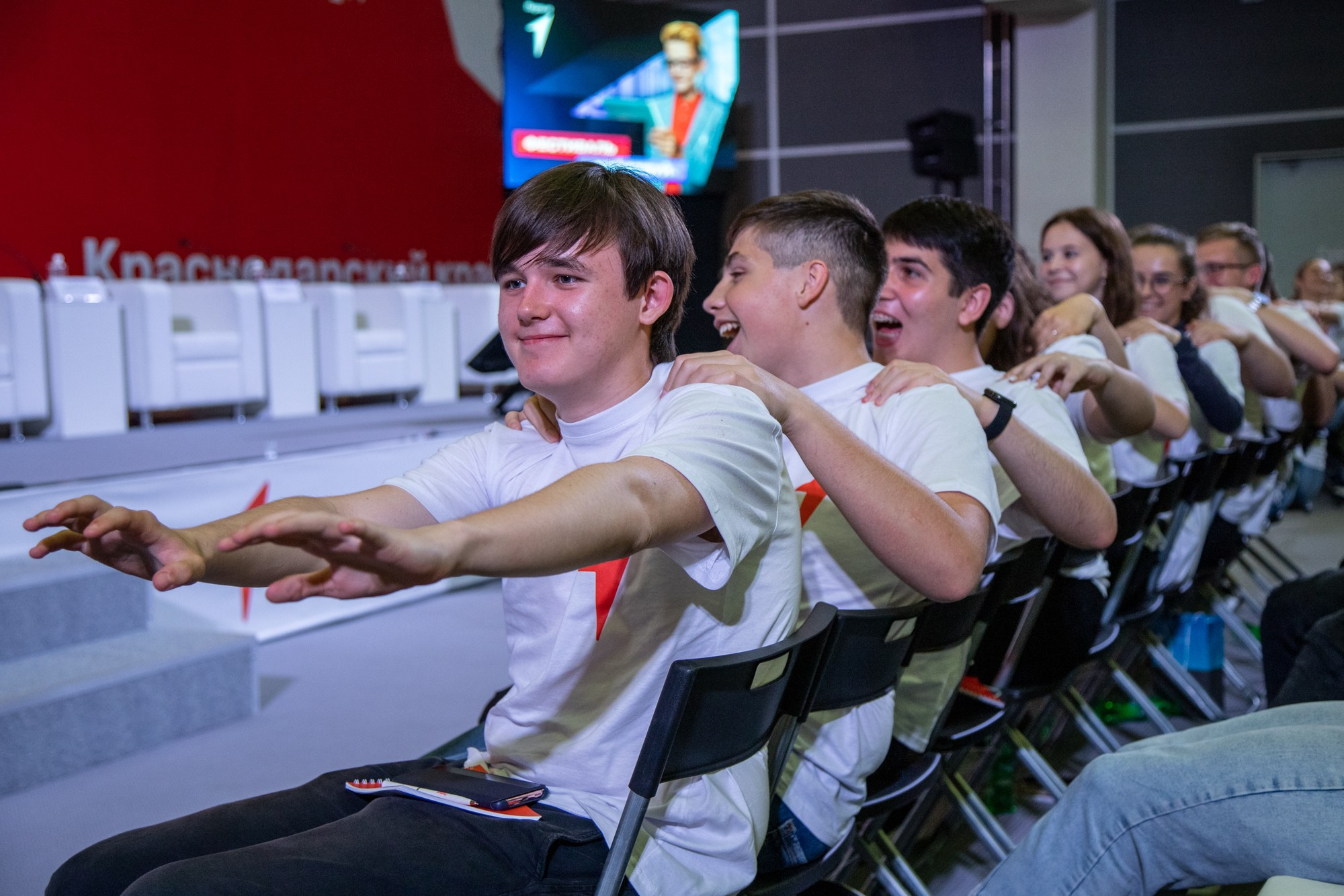 Первый фестиваль Движения Первых в Краснодаре. Репортажный, промышленный и маркетплейс-фотограф Дмитрий Чернат