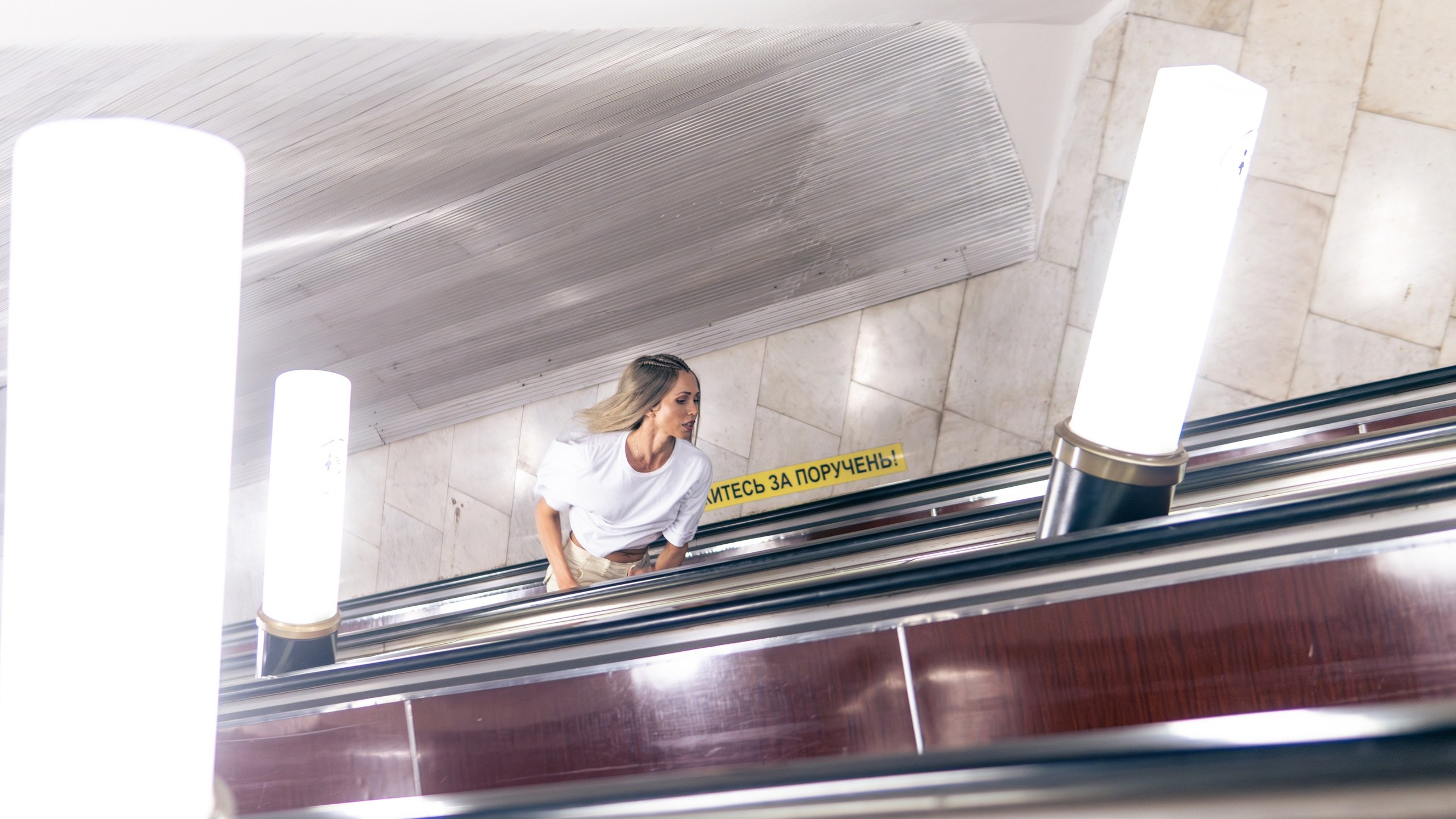 Фотосессия в метро, съемки клипа в Новосибирске