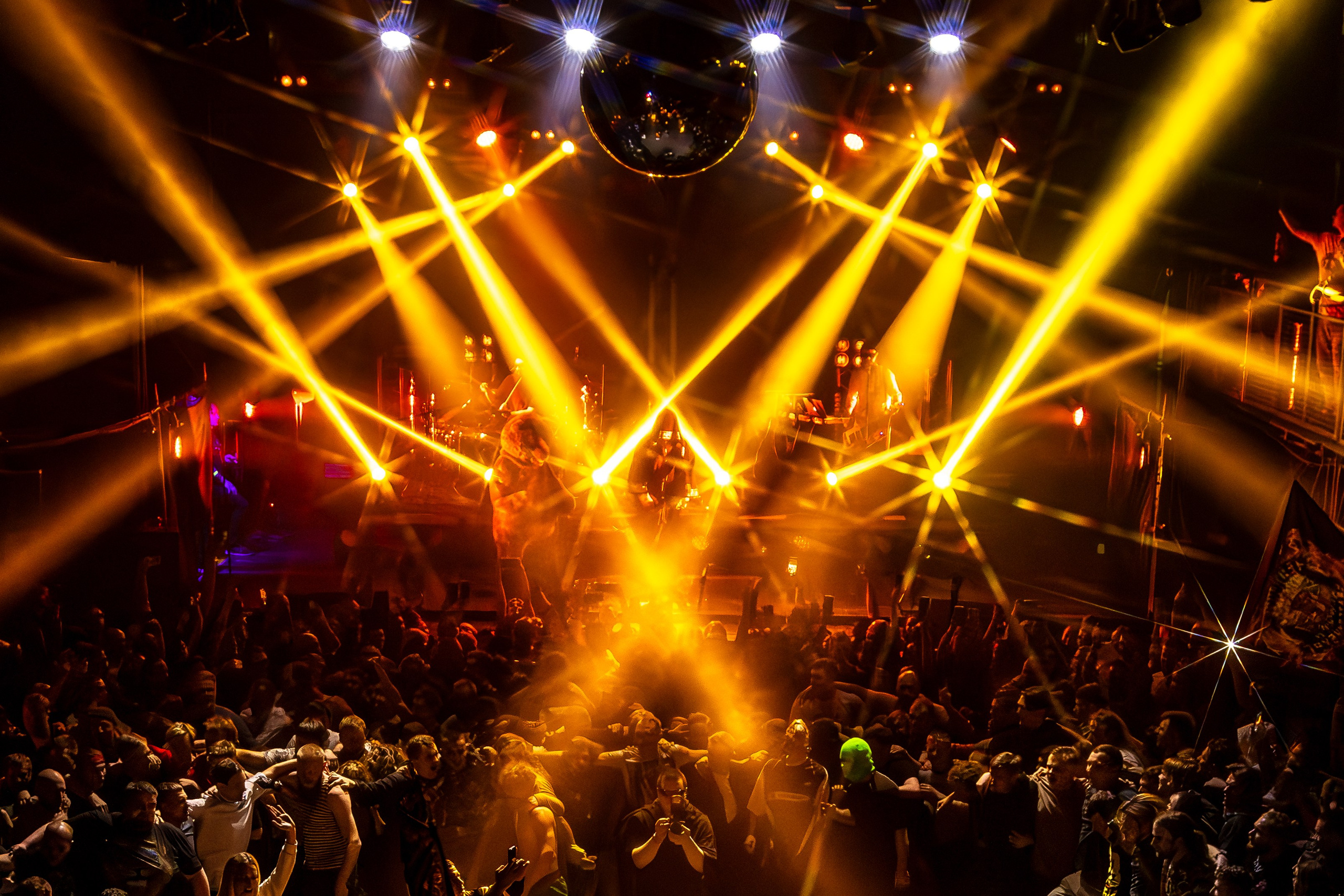 Нейромонах Феофан | 15 лет. Репортажный фотограф Екатеринбург | Яркий, качественный репортаж | Концерты, клубы, репортаж, праздники, корпоративы