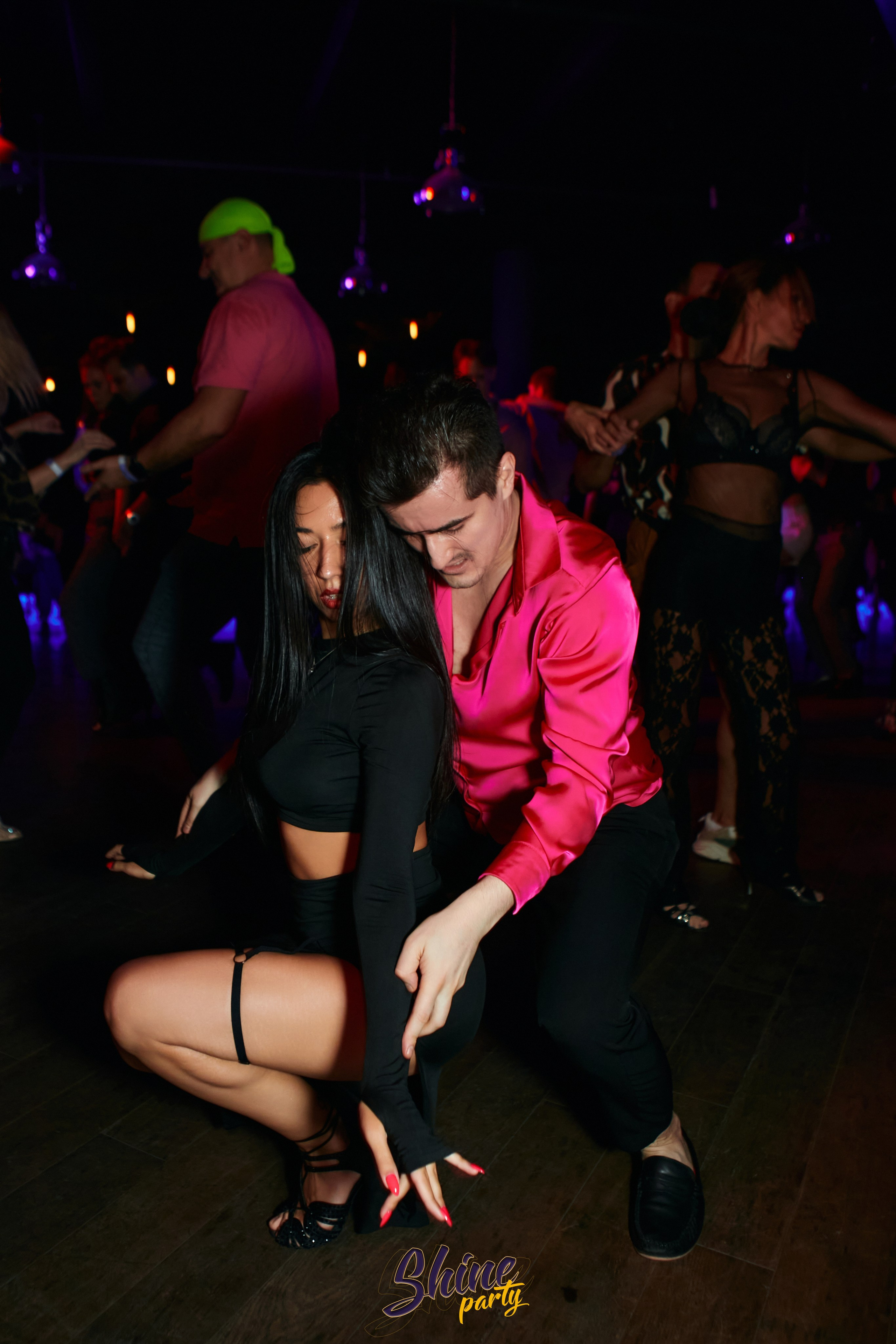 Shine party bachata. Свадебный фотограф