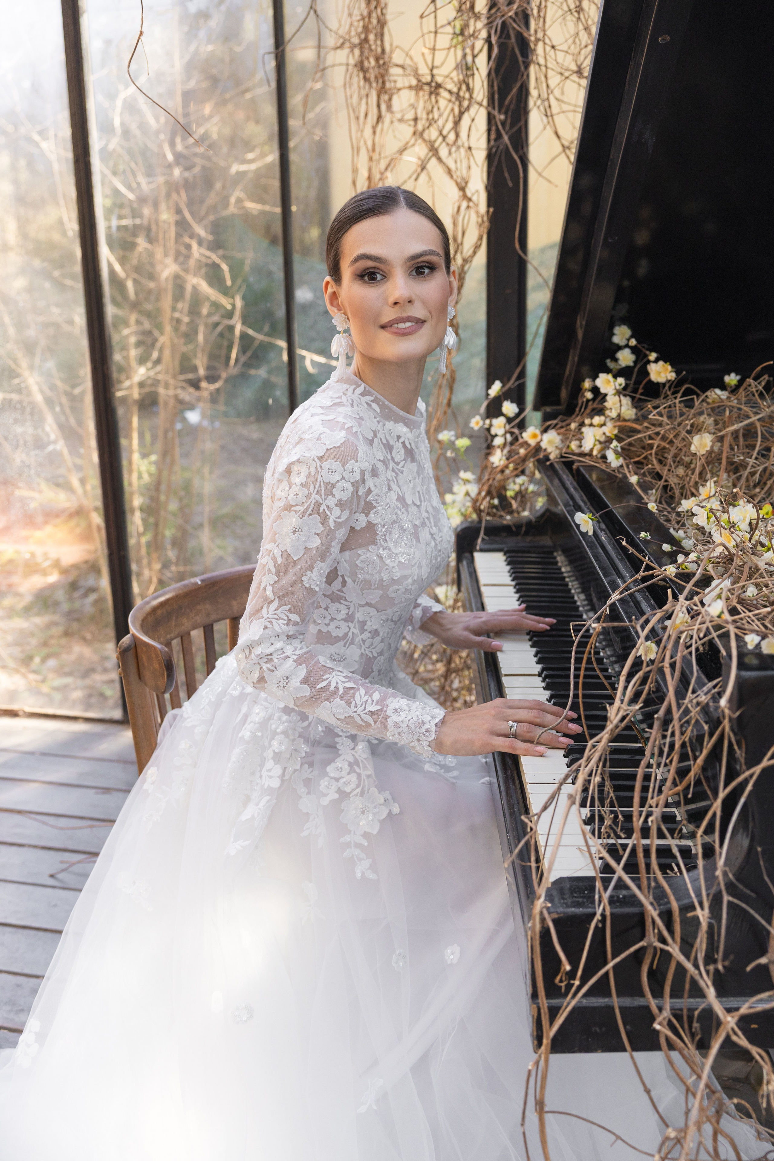 Серафима и Алексей в оранжерее. Свадебный и портретный фотограф в Москве Мария Кравченко