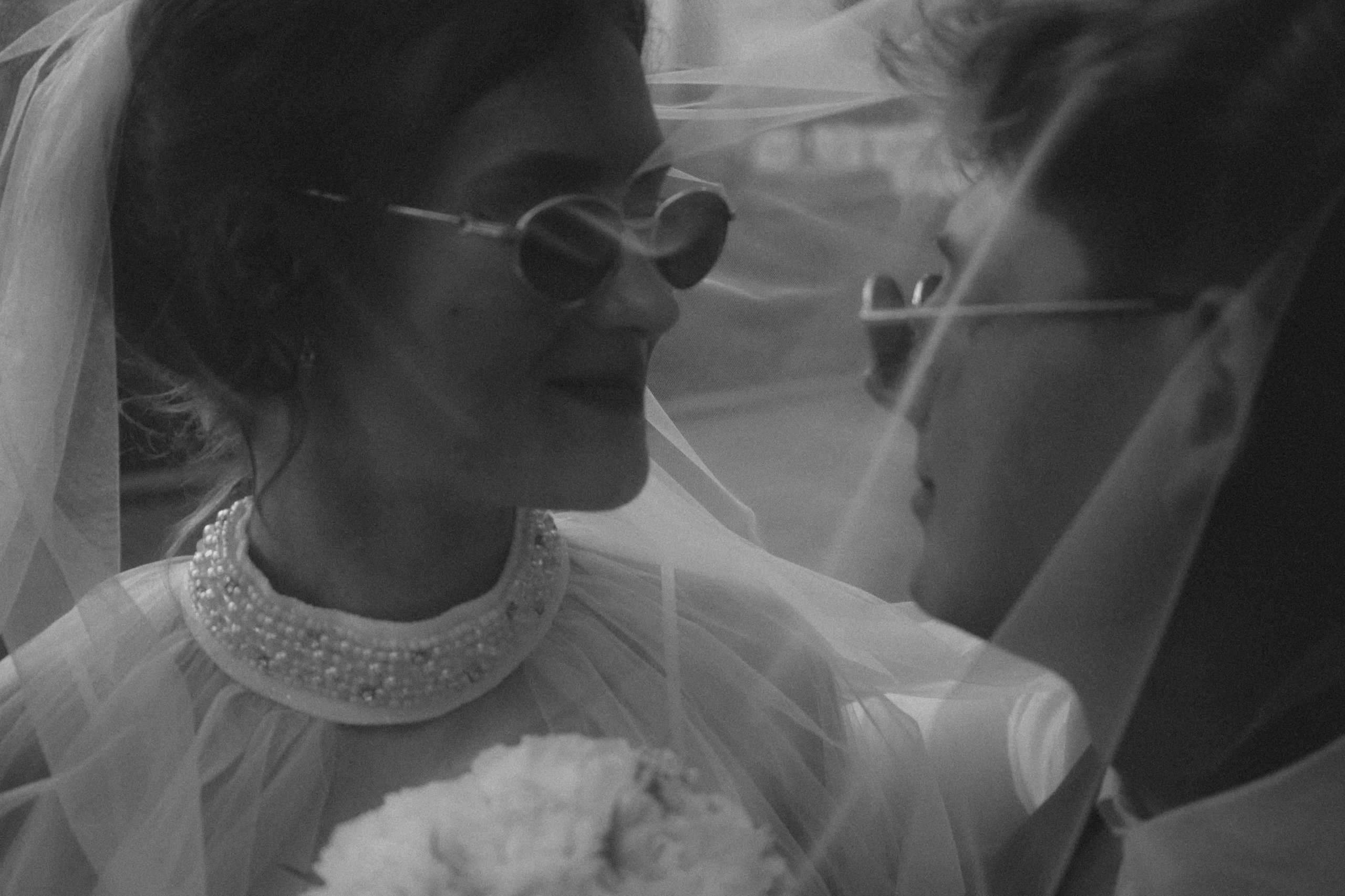 Владислав и Юлия Вечерняя прогулка по городу. Свадебный Фотограф в Иркутске Екатерина Елисеева