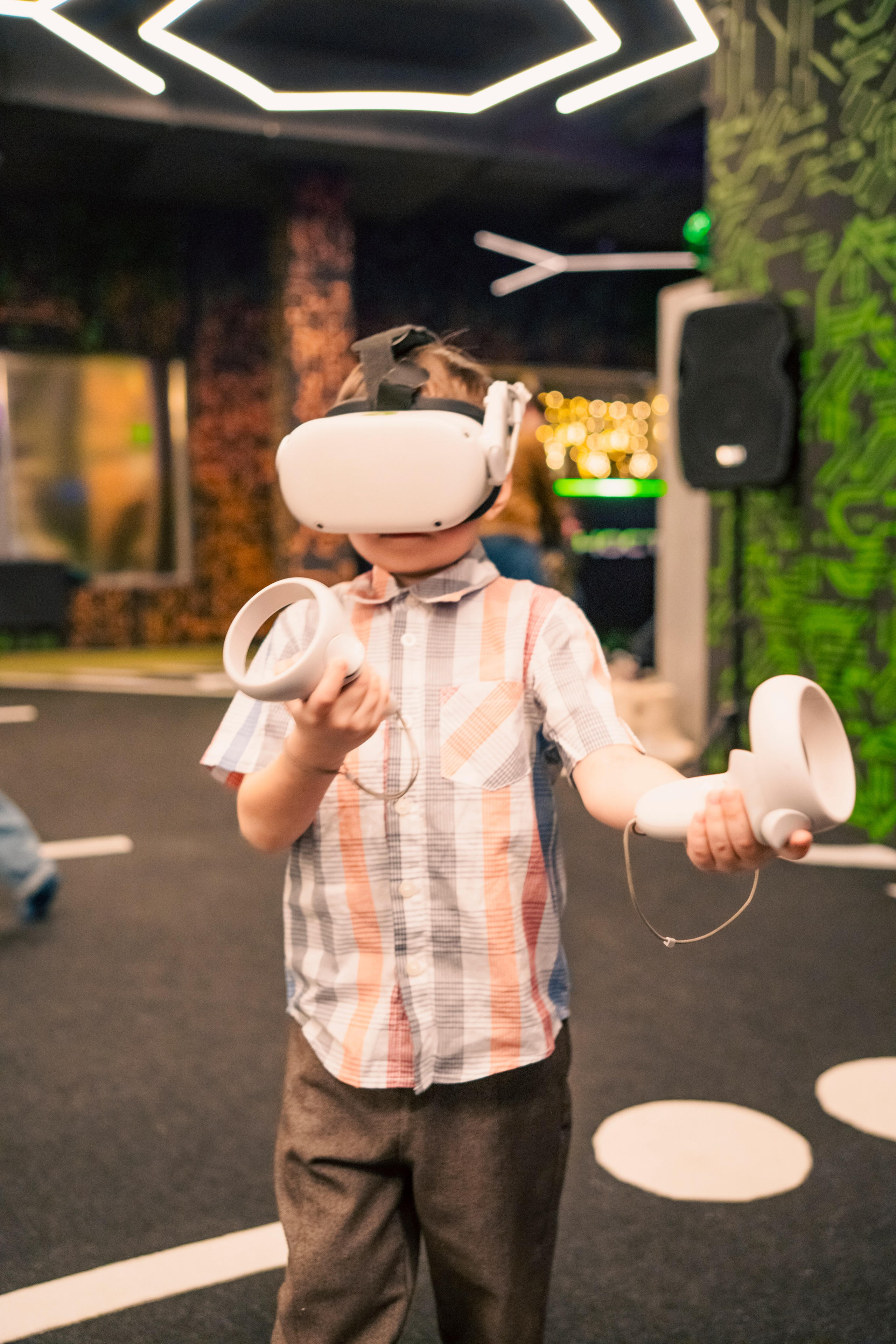 VR (November-December 2024). Felixtones