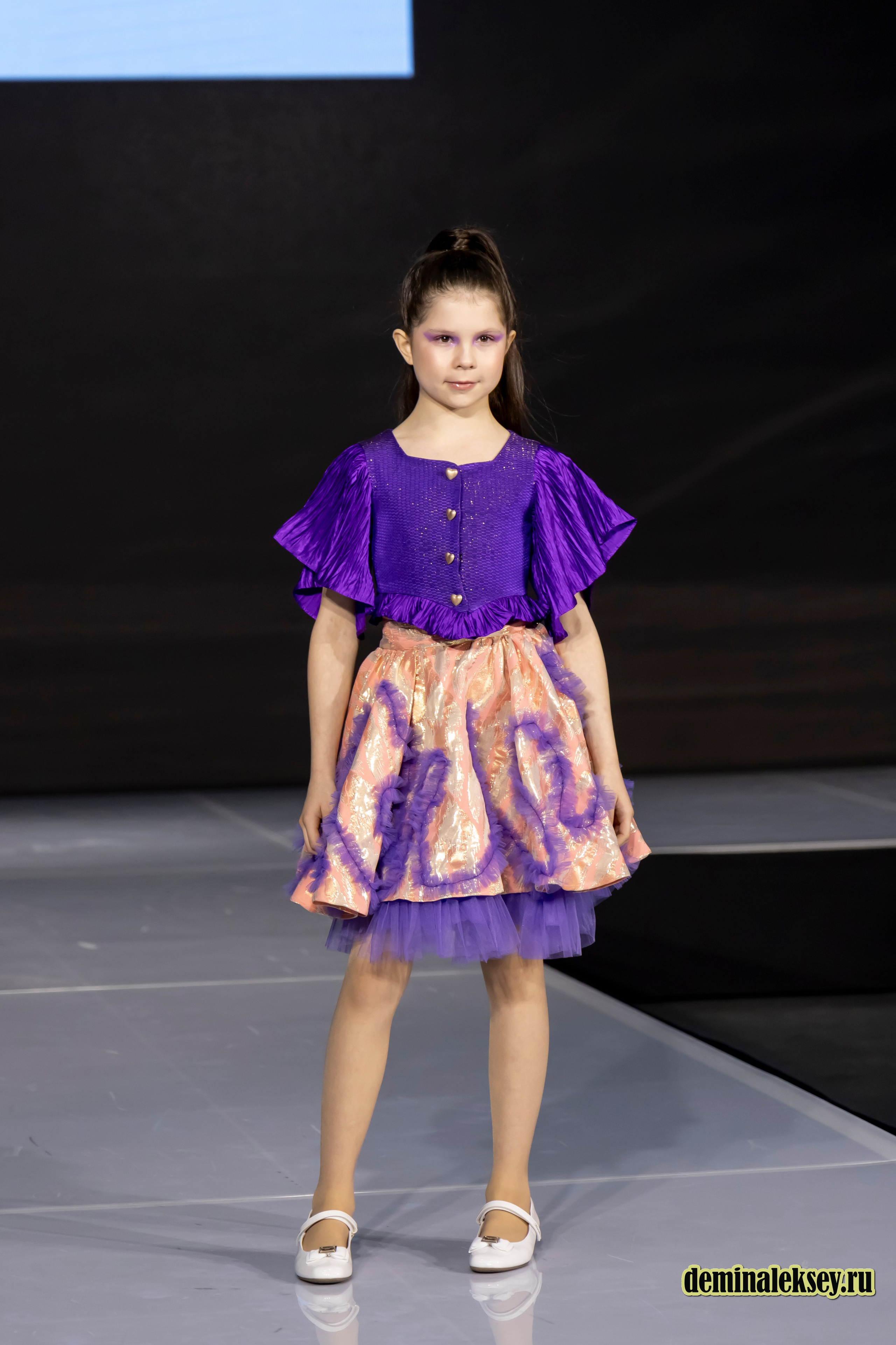 Показ бренда Mirafame на выставке Уникальная Россия 2025. Репортажный, семейный и студийный фотограф в Москве Демин Алексей