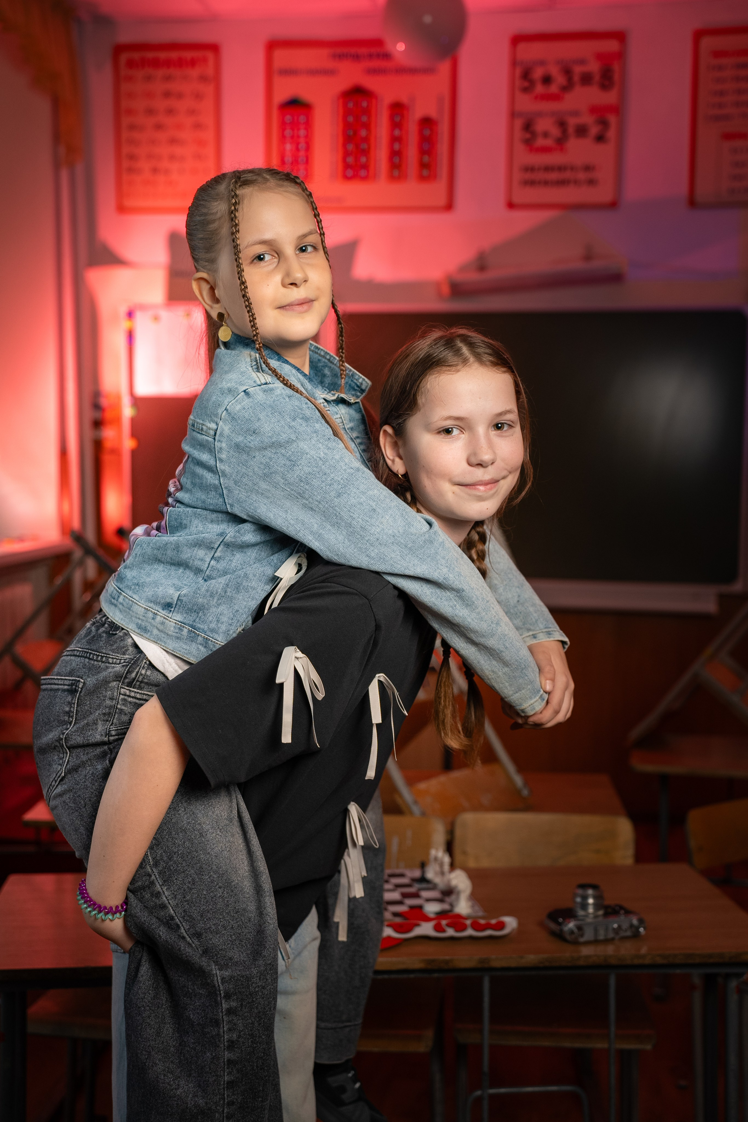 В школе (4Д). Главная