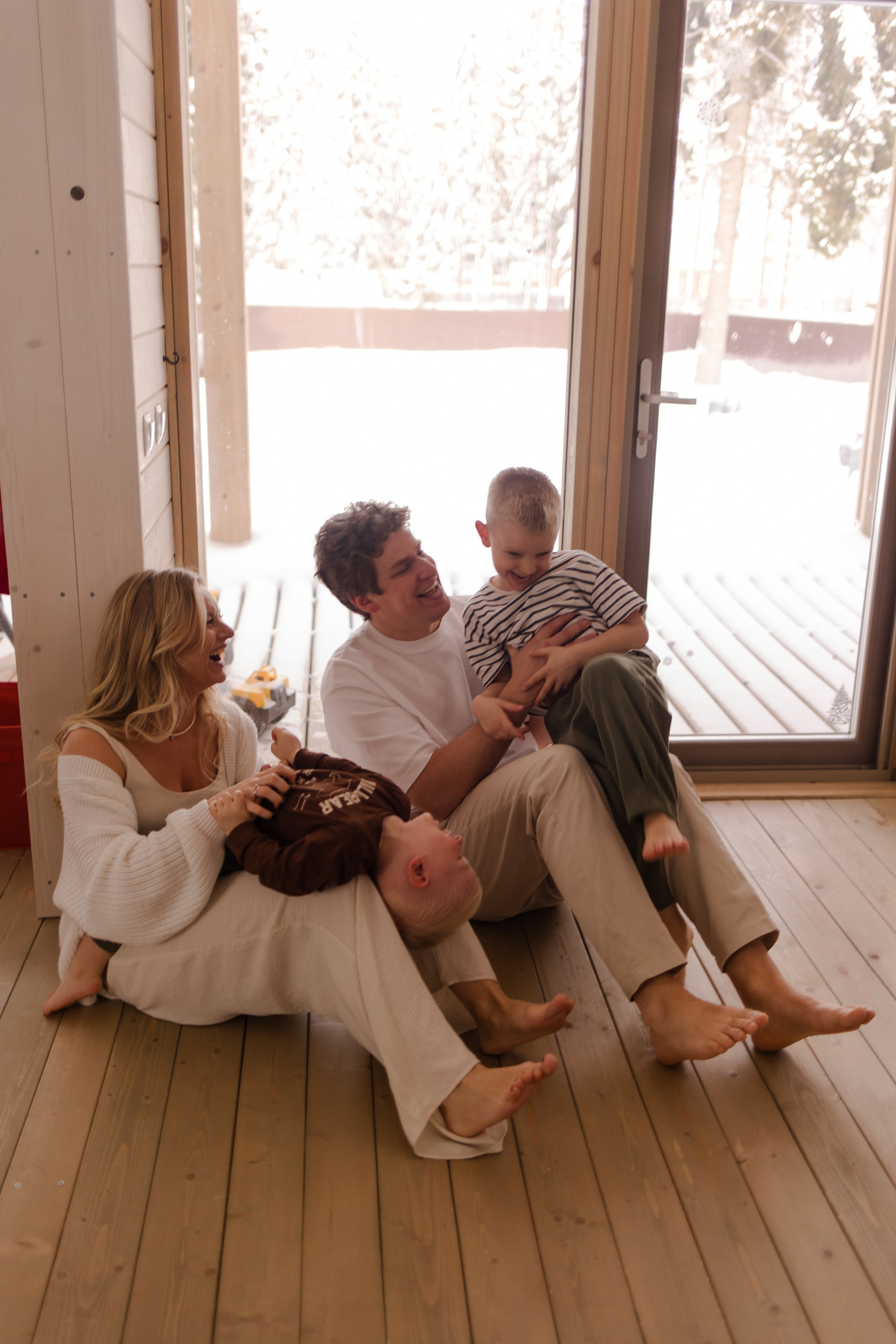 Акрам Ульяна и мальчишки. Фотграф в Москве Кузьмина Мария