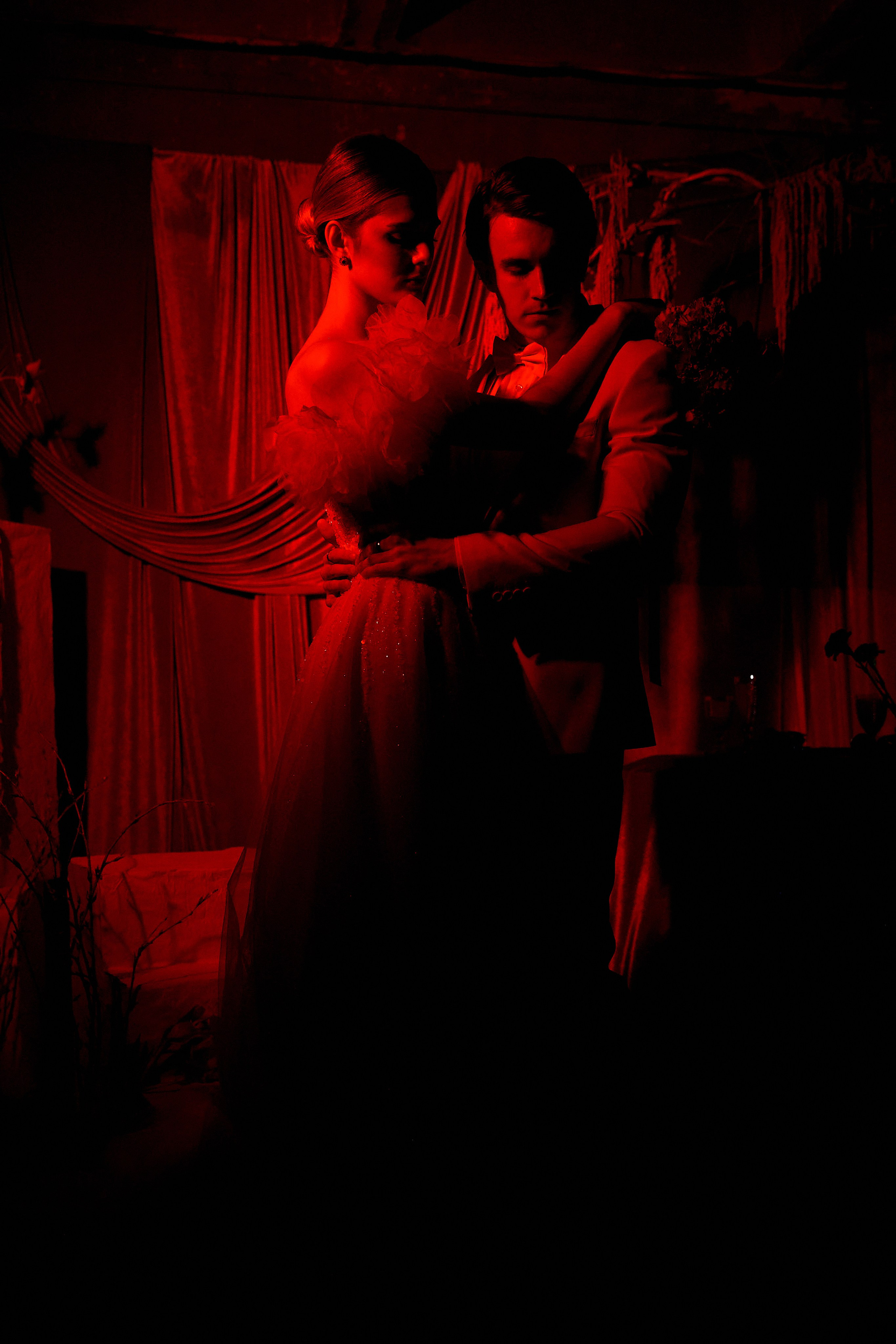 Red. Свадебный фотограф в Красноярске Владимир Ятмасов