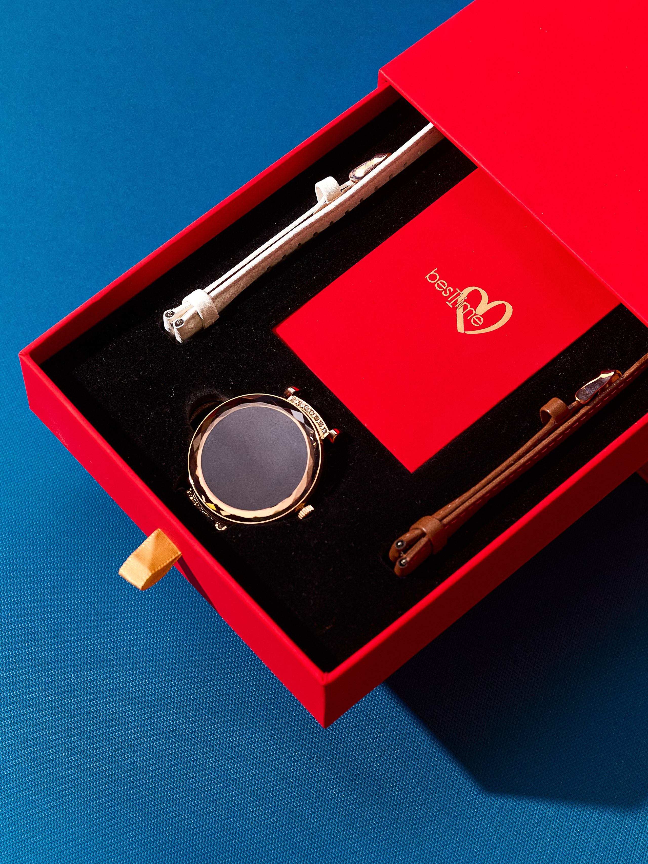 подарочный набор часы спорт современные креативная сьемка