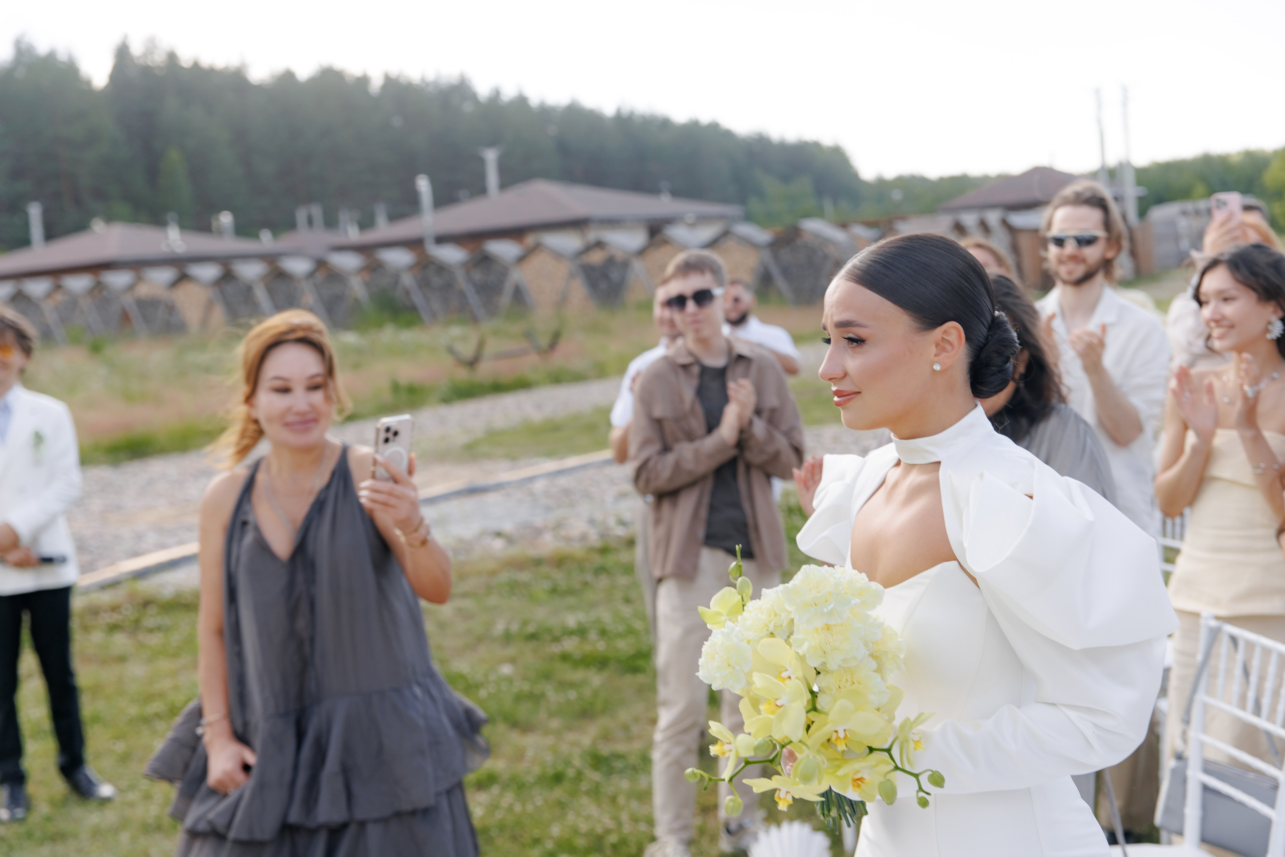 Свадьба в Ярославле — серия парк отель Мазай, фуршет, выездная регистрация, свадьба под открытым небом | Портфолио. Свадебный фотограф в Москве, Ярославле Виталий Квант