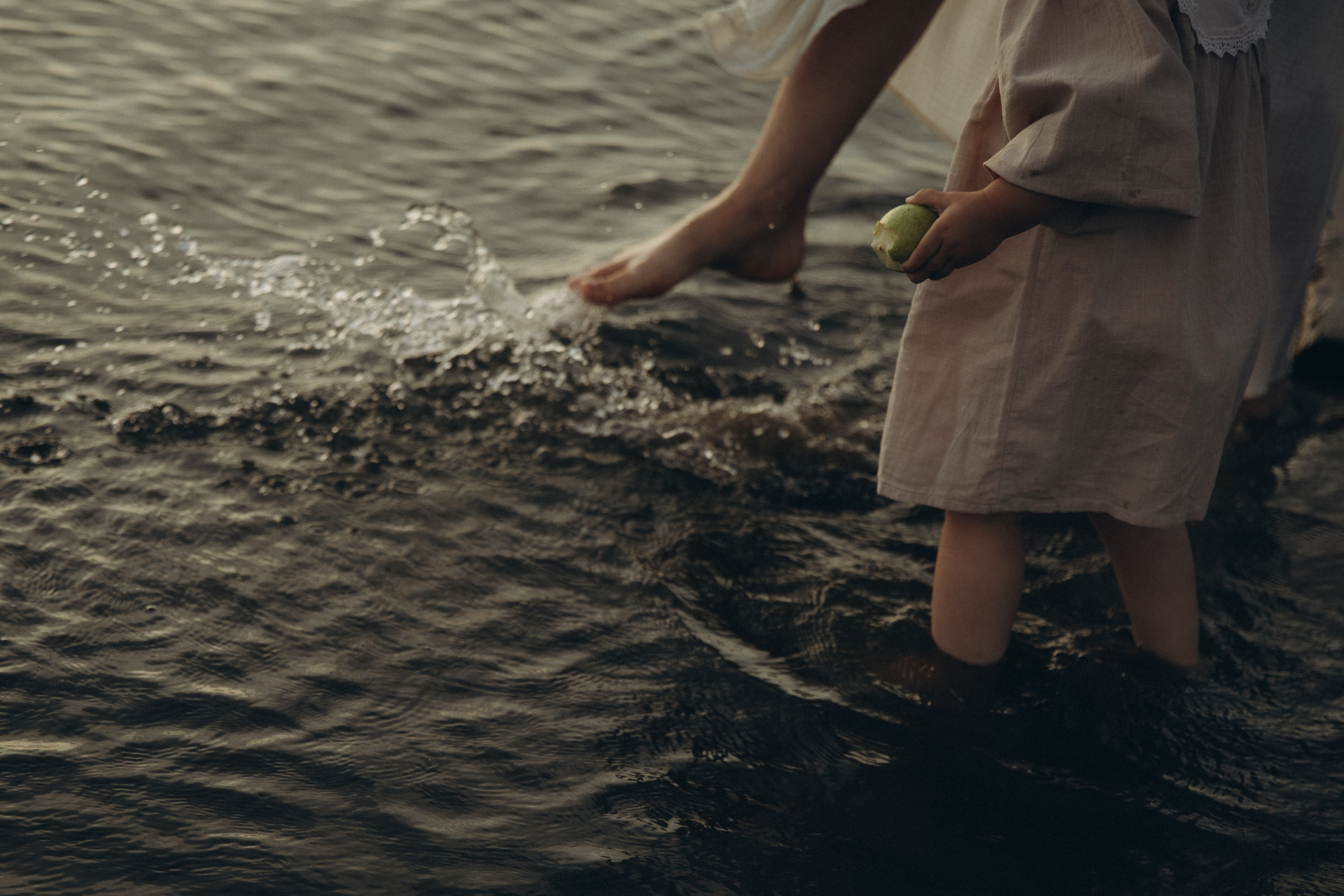 У озера. Фотограф  Челябинск Варвара Шарапова