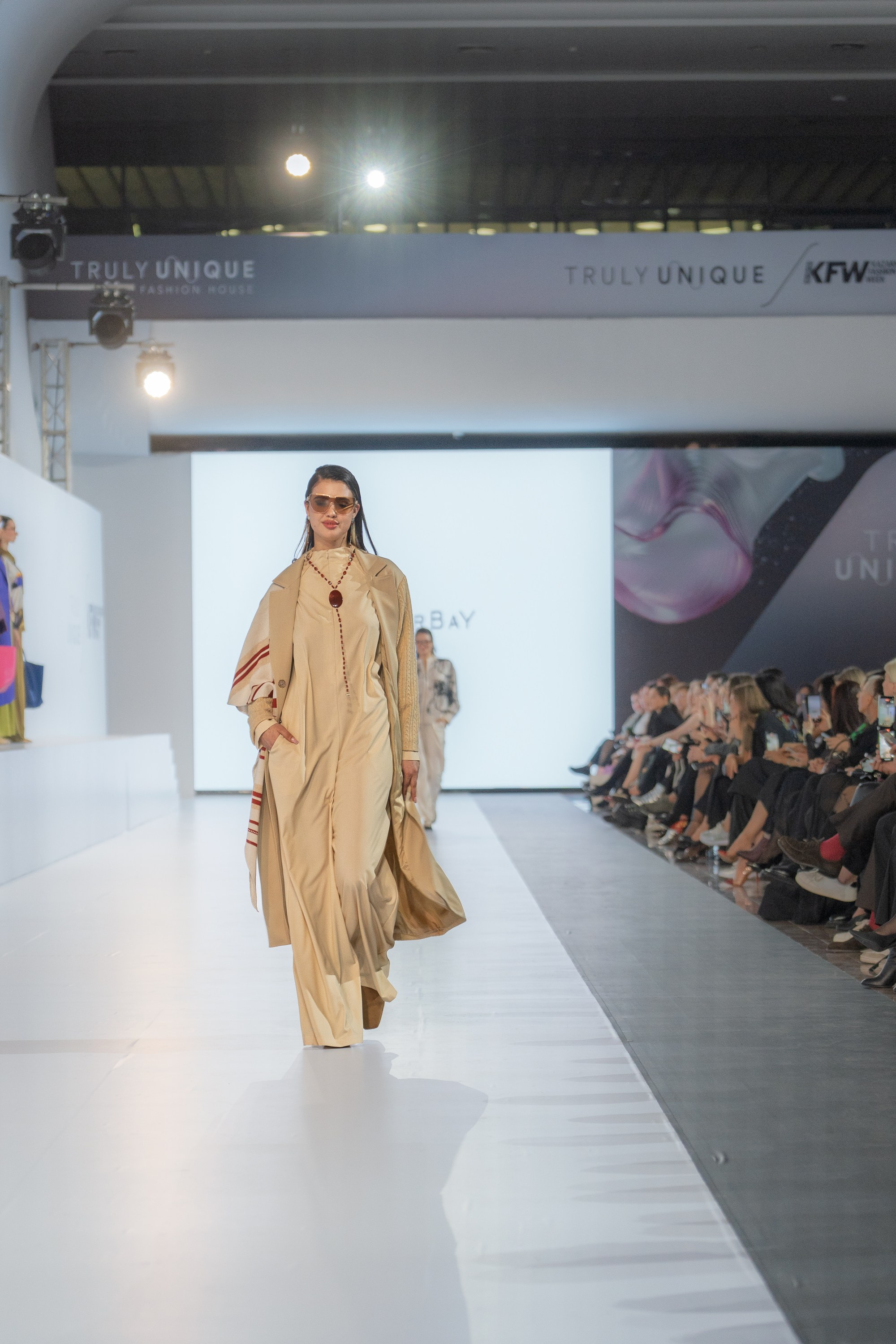 Shakerbay Vita Nova. Сайт Алматинского НЮ АРТ, будуар и фэшн фотографа Дениса Карпенко