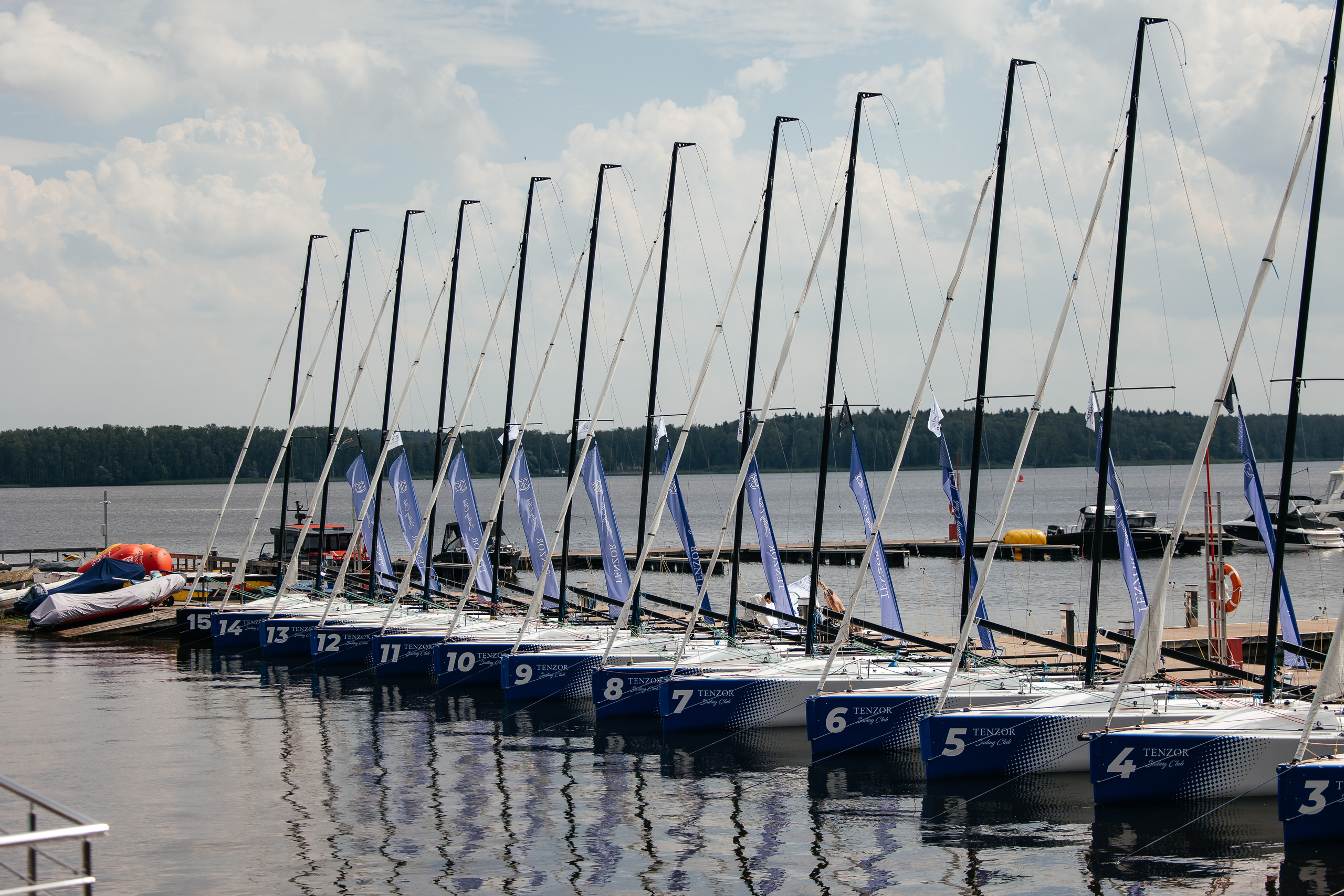 Adventum/яхт-клуб Пестово. Свадебный и семейный фотограф