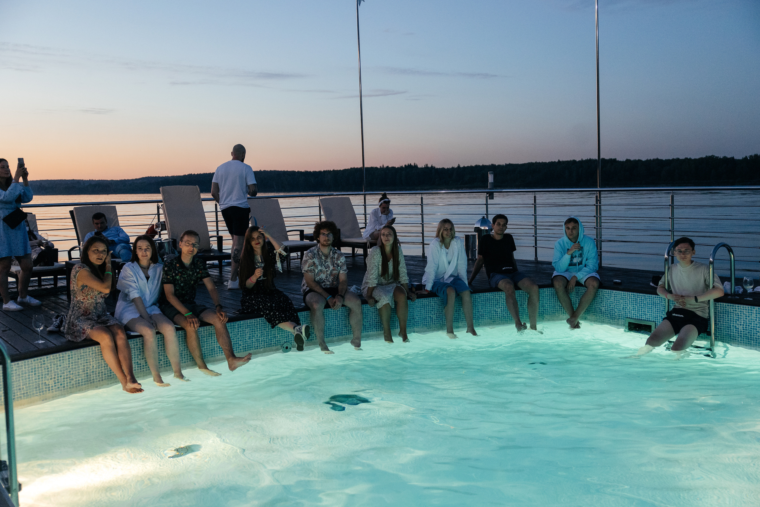 Adventum/яхт-клуб Пестово. Свадебный и семейный фотограф