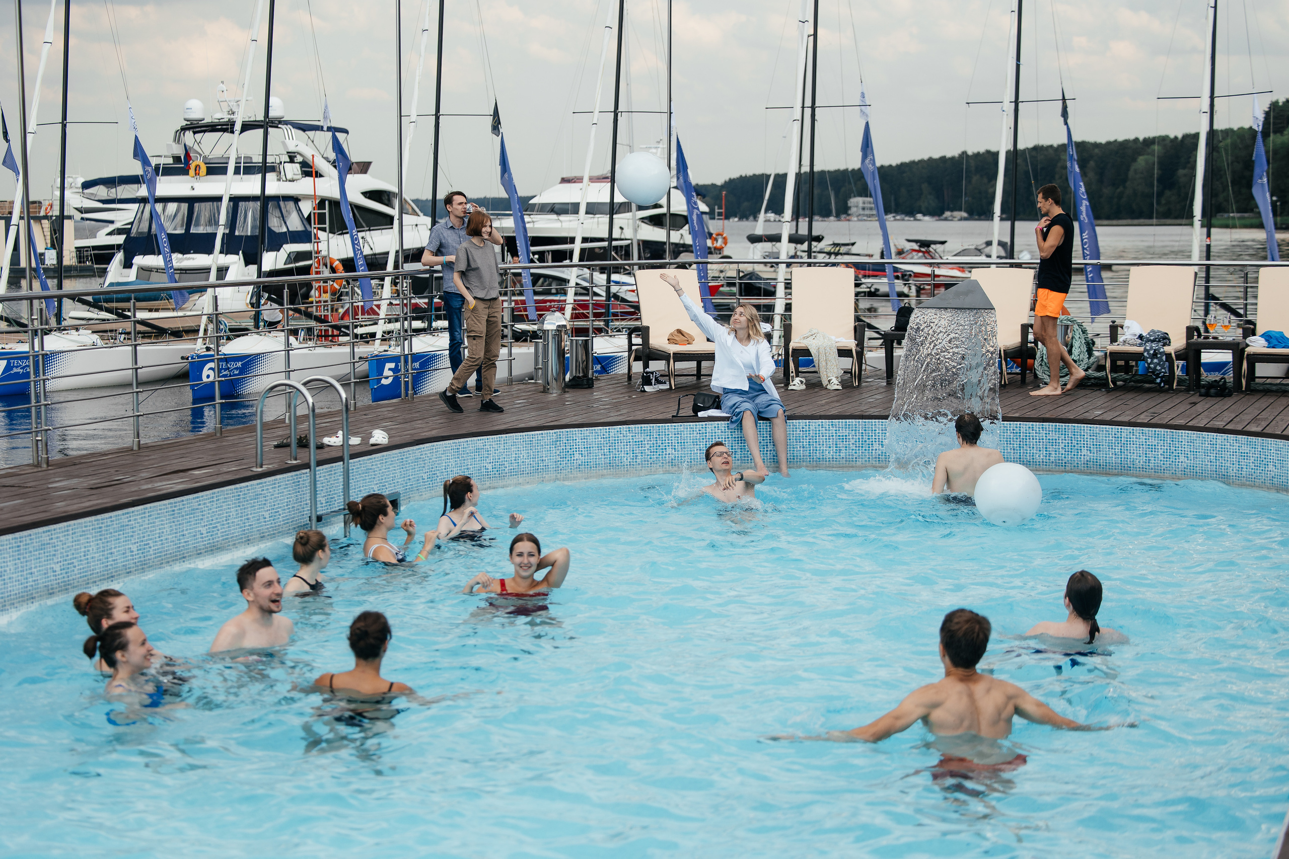 Adventum/яхт-клуб Пестово. Свадебный и семейный фотограф