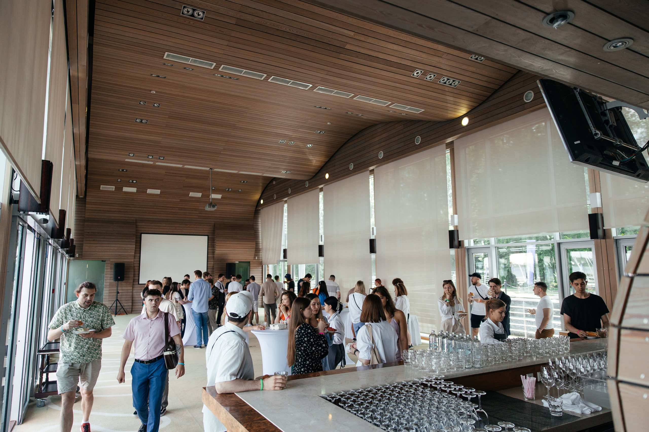 Adventum/яхт-клуб Пестово. Свадебный и семейный фотограф