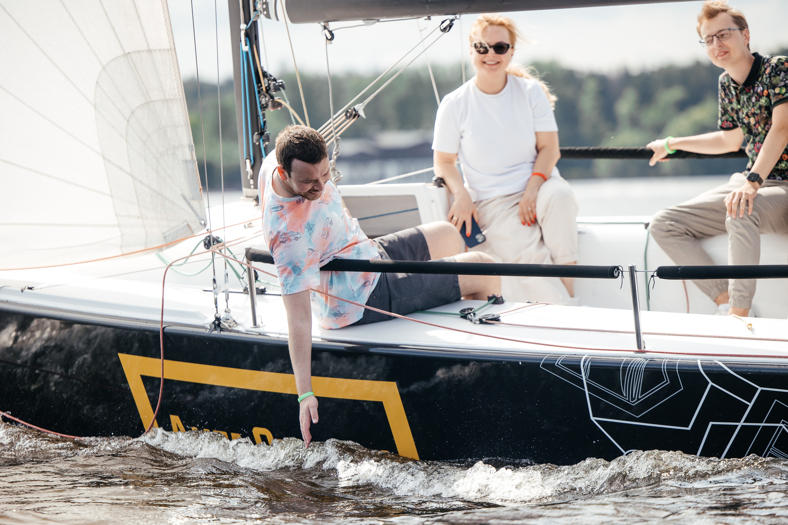 Adventum/яхт-клуб Пестово. Свадебный и семейный фотограф