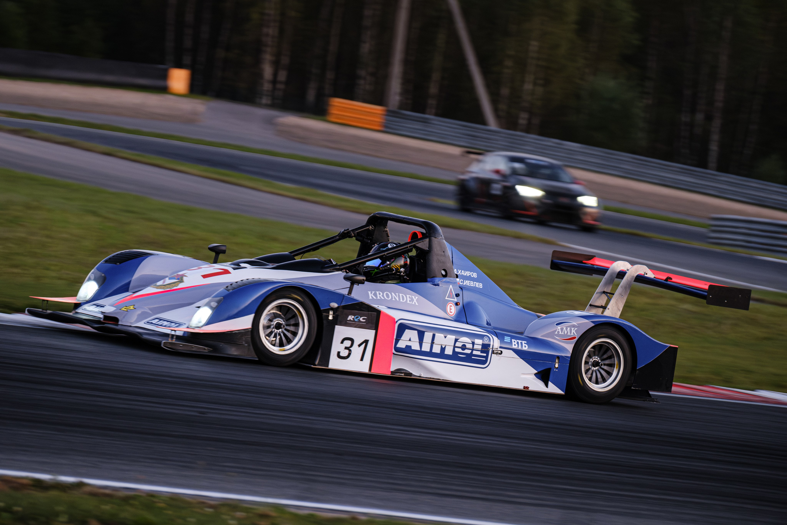 Российская серия гонок на выносливость. Авто и мотоспорт — фотограф Антон Медведев iCoguar